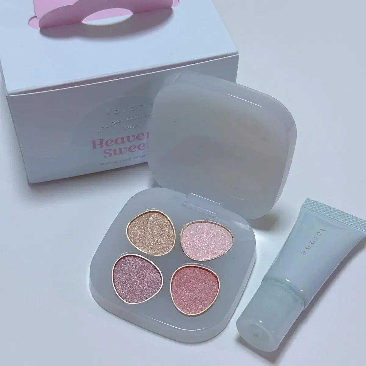 トーン ペタル フロート アイパレット/to/one/アイシャドウパレットを使ったクチコミ(1枚目)