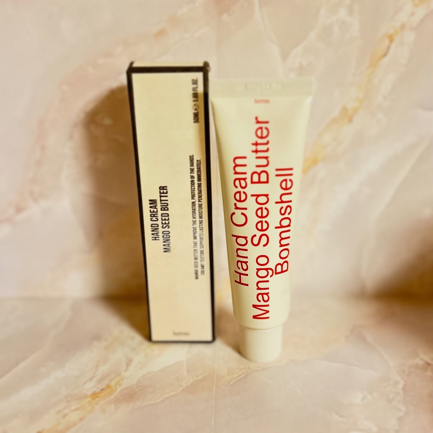 パフュームシルキーハンドクリーム/hetras/ハンドクリームを使ったクチコミ（1枚目）