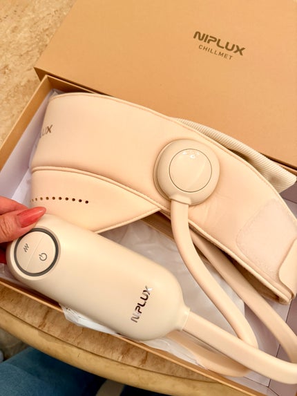 Shiho Arai on LIPS 「・・NIPLUXCHILLMETチルメットもう手放せないアイテ..」(1枚目)