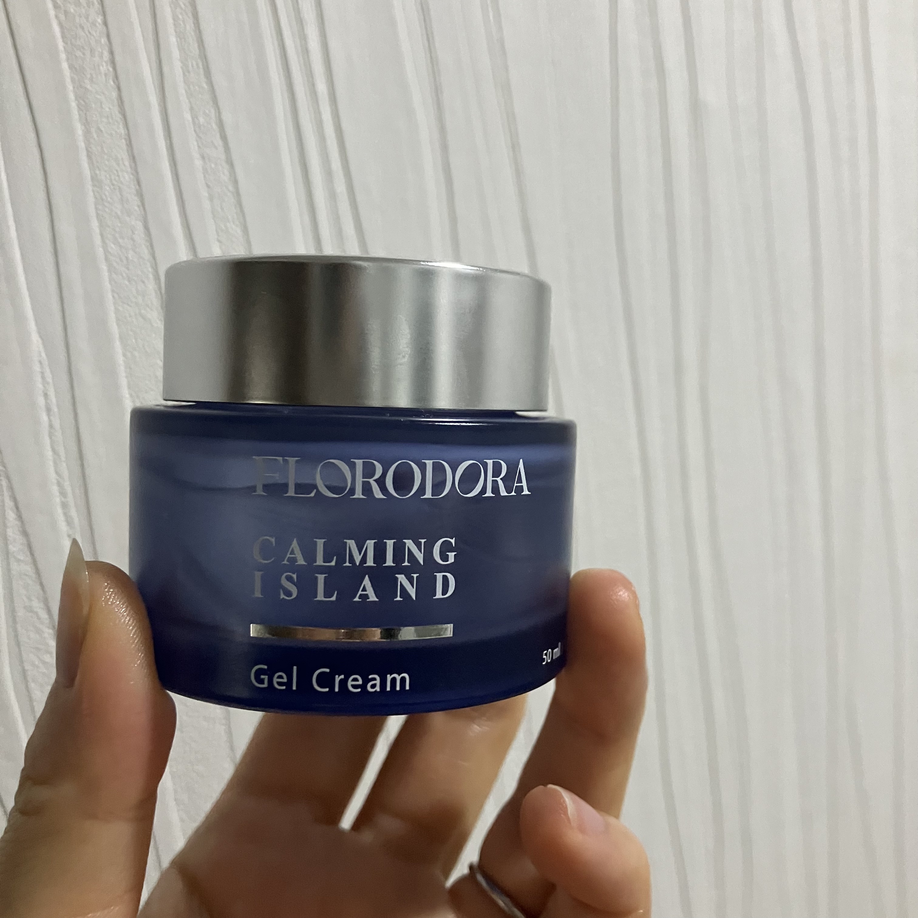 フローロドラ カーミングアイランドジェルクリーム/Florodora/フェイスクリームを使ったクチコミ（1枚目）