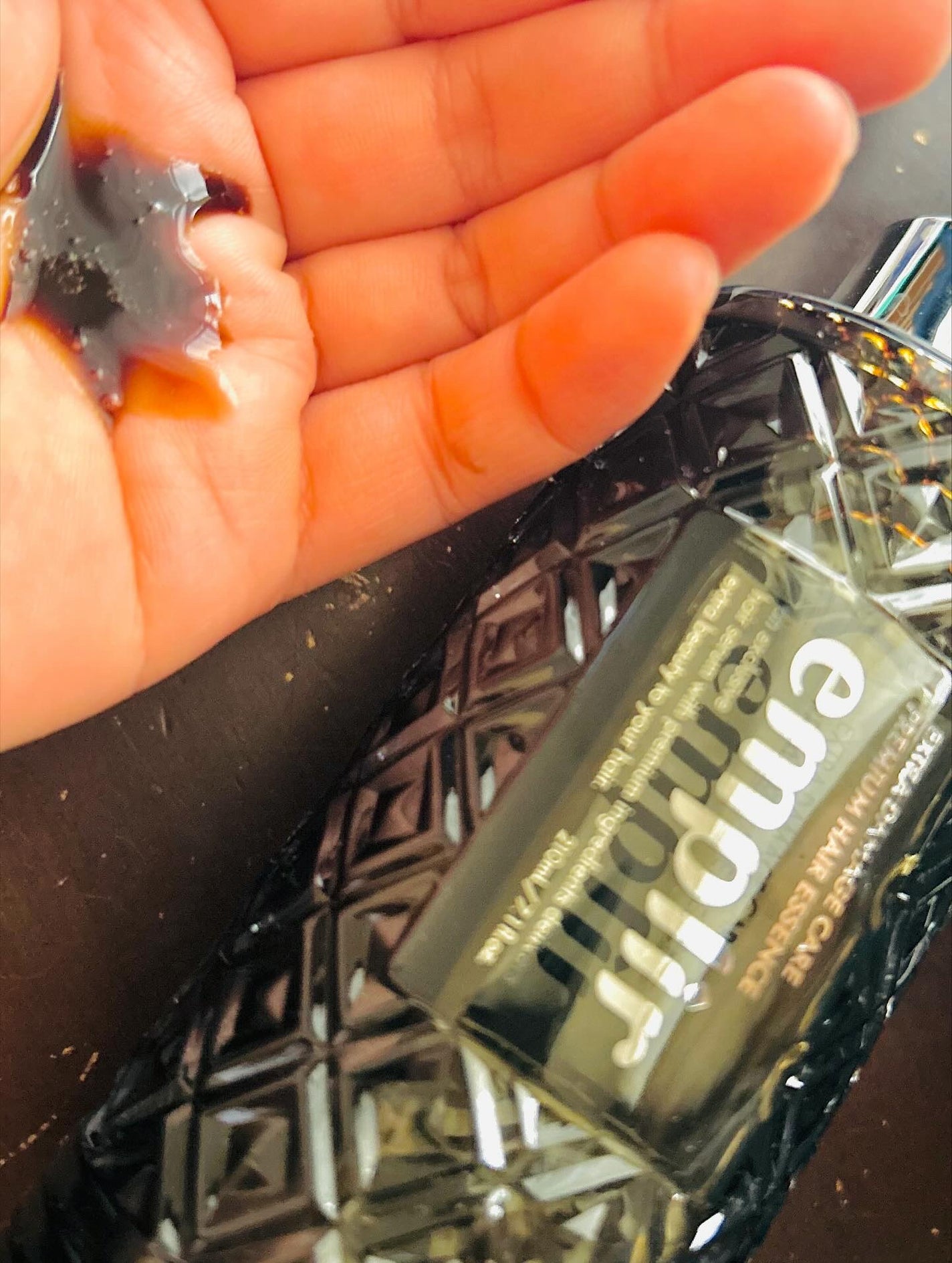 まなみ on LIPS 「アンプリールプレミアムヘアエッセンスアンプリールシリーズ!こち..」(2枚目)