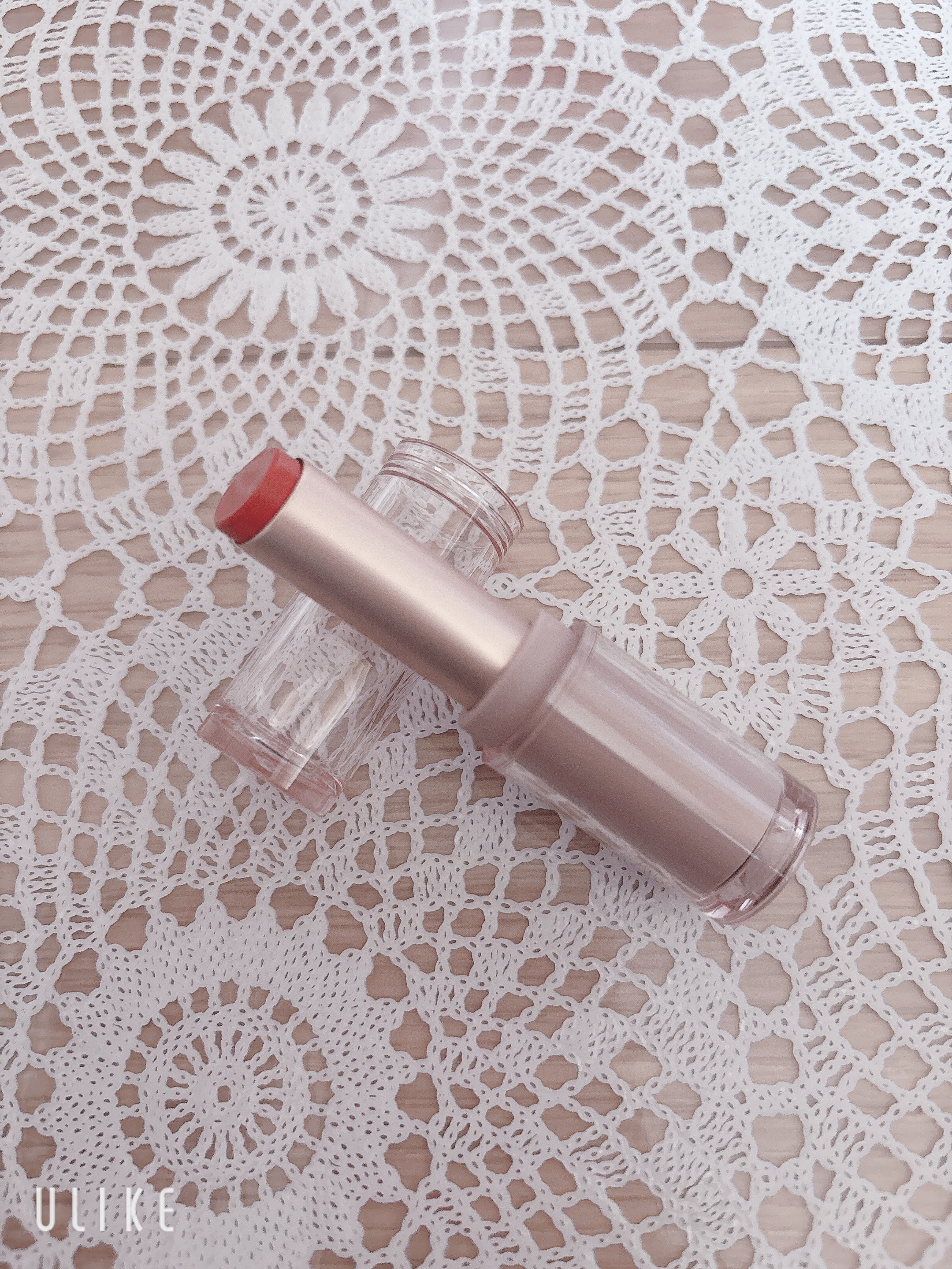 レディートゥーウェアウォーターリップスティック 04 ウェットアプリコット/BBIA/口紅を使ったクチコミ（2枚目）