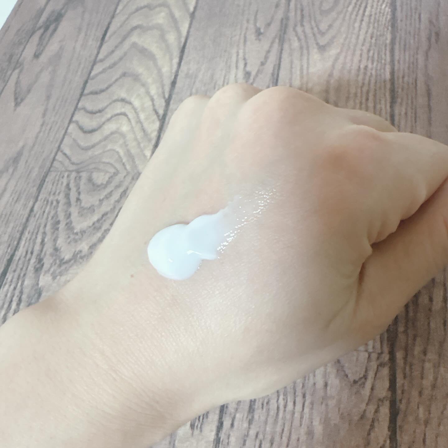 パフュームハンドクリーム プリズムリリー/ReLUCE/ハンドクリームを使ったクチコミ（2枚目）