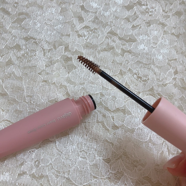 シアーカラーブロウ/デジャヴュ/眉マスカラを使ったクチコミ（3枚目）