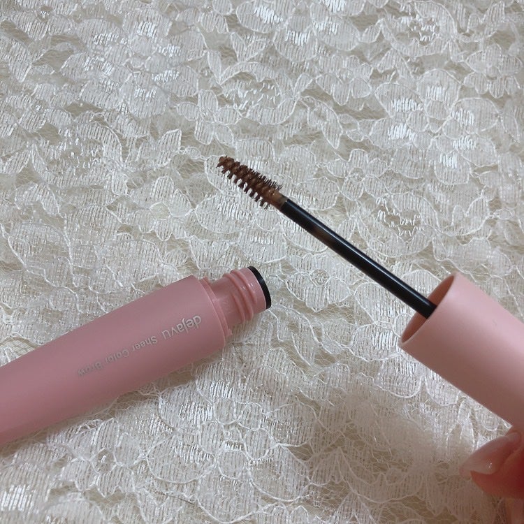 シアーカラーブロウ/デジャヴュ/眉マスカラを使ったクチコミ(3枚目)