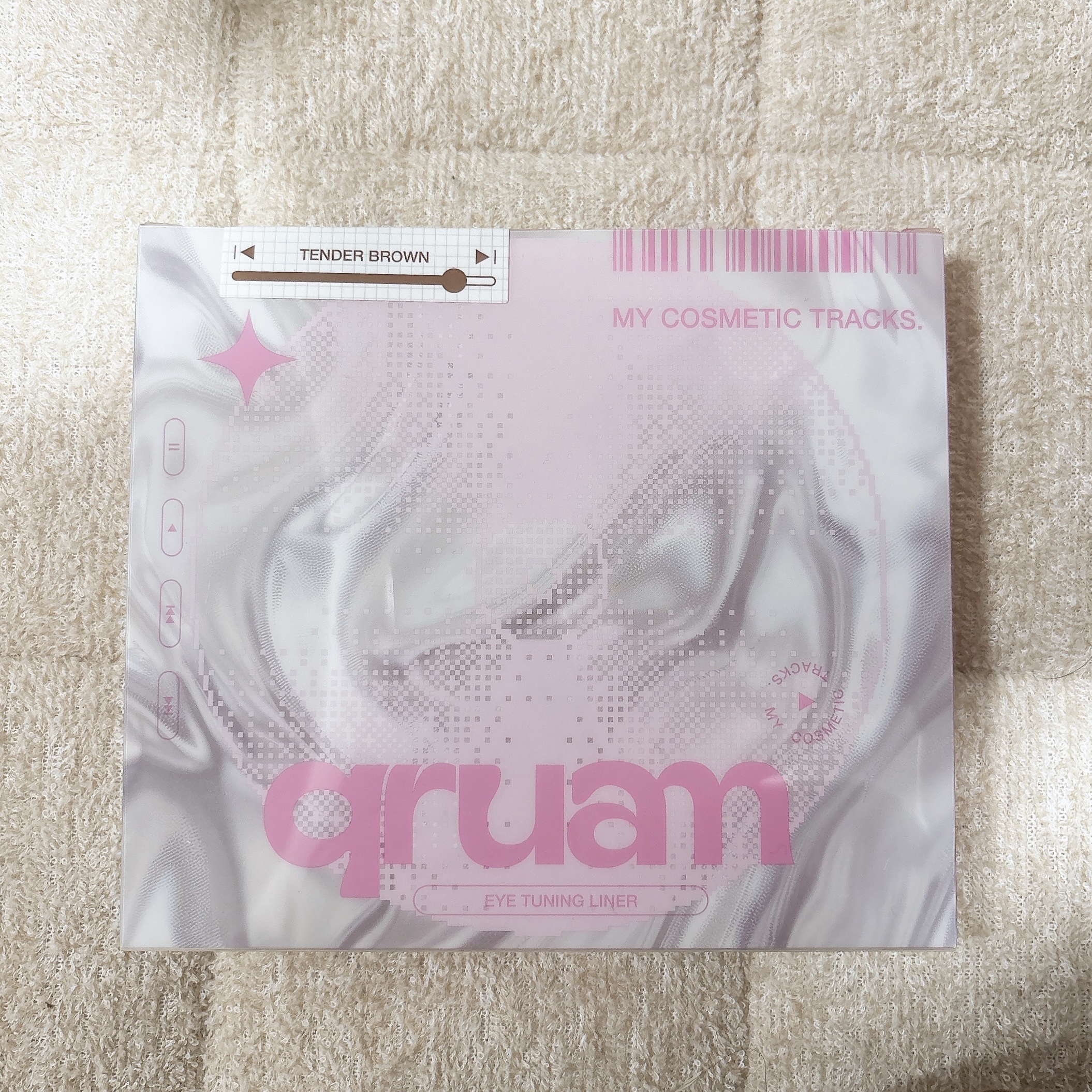 キュルアム　アイチューニングライナー/キュルアム/リキッドアイライナーを使ったクチコミ（1枚目）