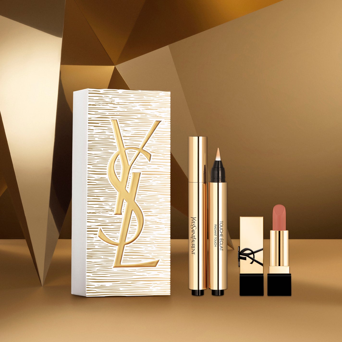 YSL メイクアップセット/YVES SAINT LAURENT BEAUTE/口紅を使ったクチコミ(3枚目)