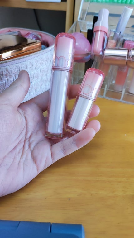 グラスティングカラーグロス/rom&nd/リップグロスを使ったクチコミ(4枚目)