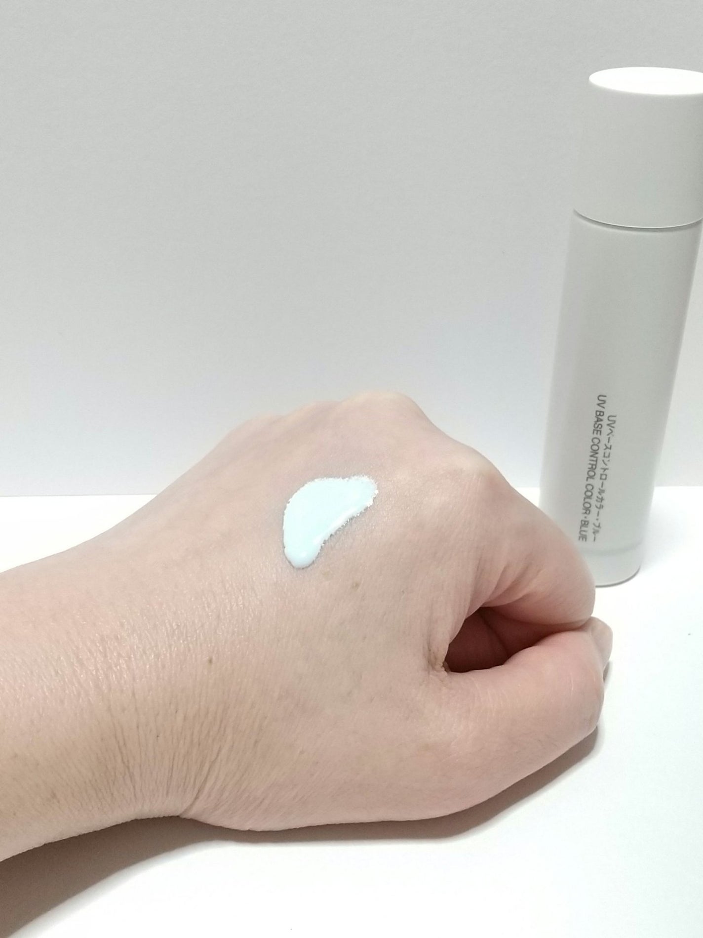 なつ@投稿ある方フォロバ on LIPS 「⭐️⭐️☆☆☆白浮きがすごい💦無印良品UVベースコントロールカ..」(2枚目)