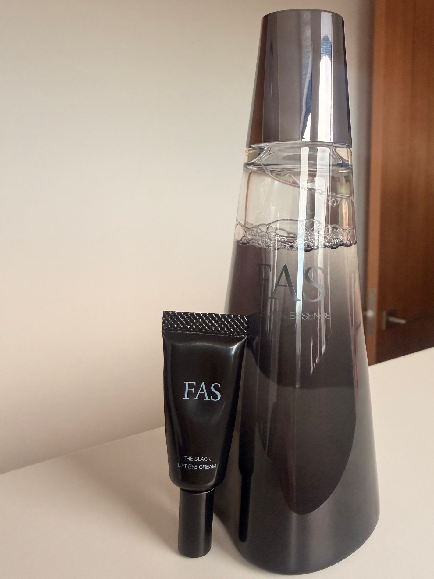 ザ ブラック エッセンス/FAS/化粧水を使ったクチコミ(2枚目)