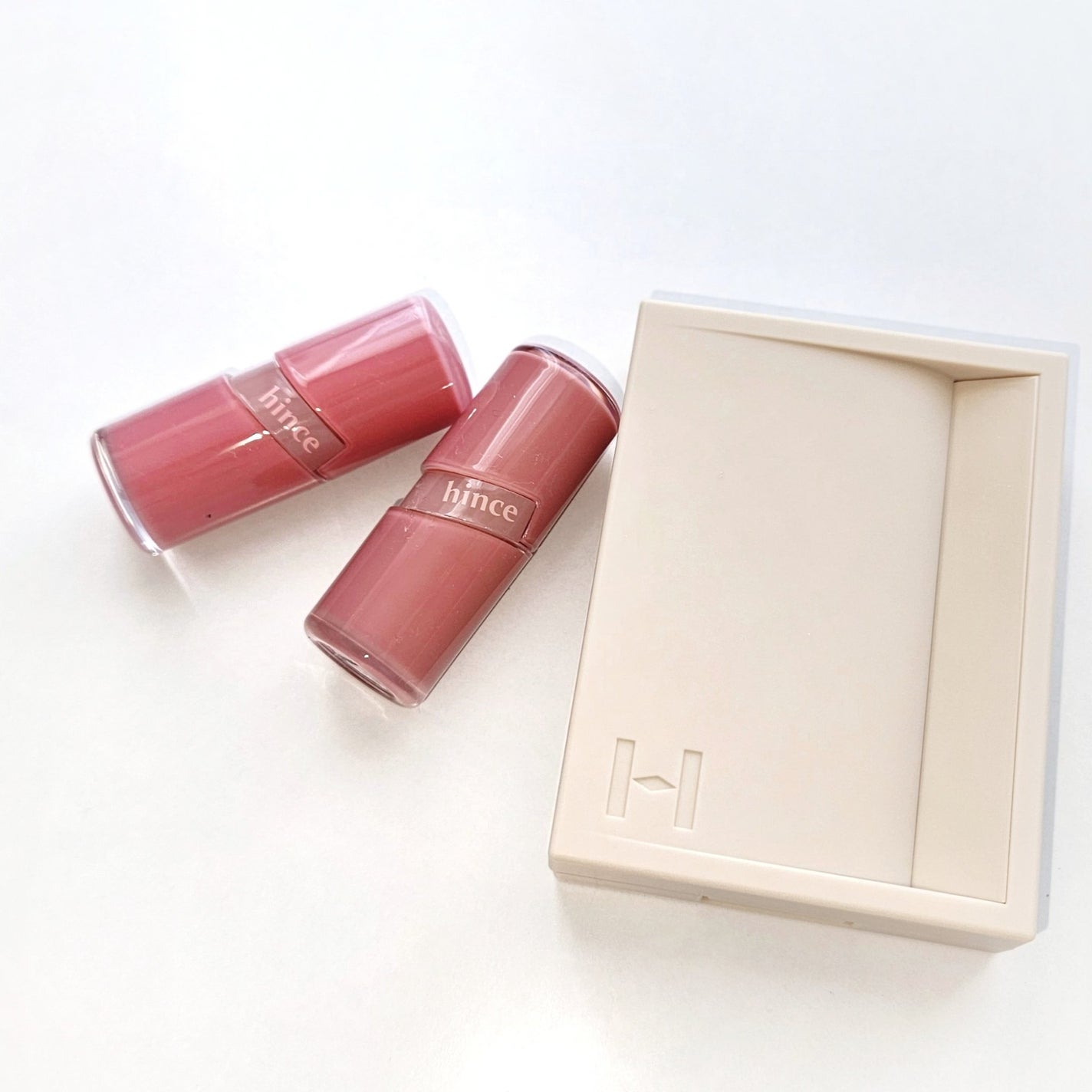 トゥルーディメンションラディアンスバーム/hince/スティックハイライトを使ったクチコミ(5枚目)