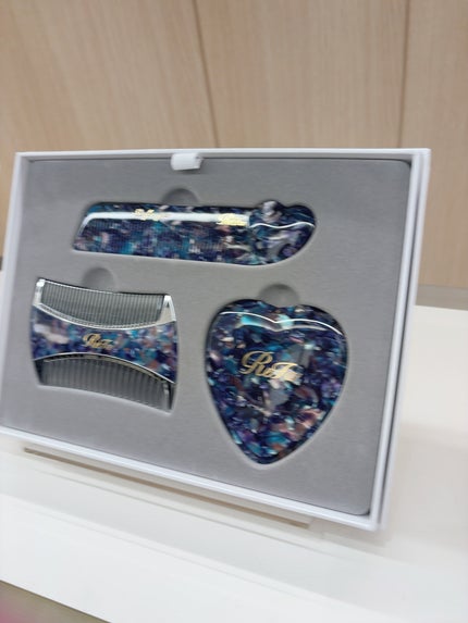 ノルン on LIPS 「Refa銀座に行って来たよ❤︎限定品がものすごくてもー涙目🥹あ..」(5枚目)