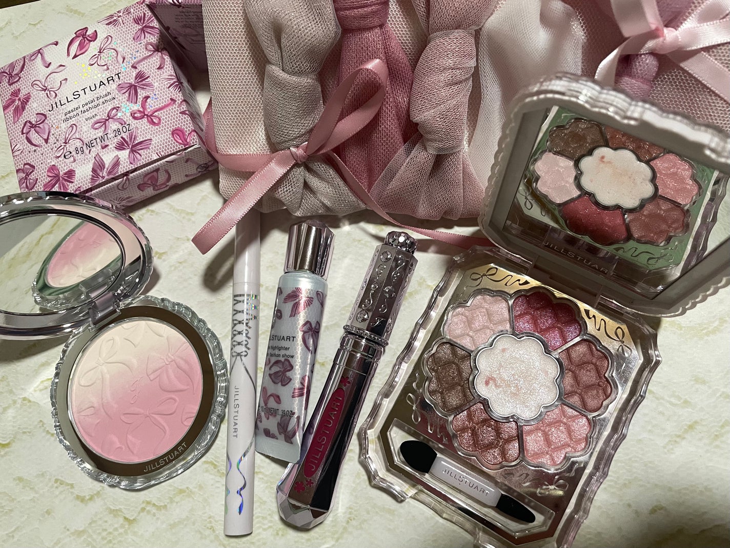 ジルスチュアート パステルペタル ブラッシュ/JILL STUART/パウダーチークを使ったクチコミ(1枚目)