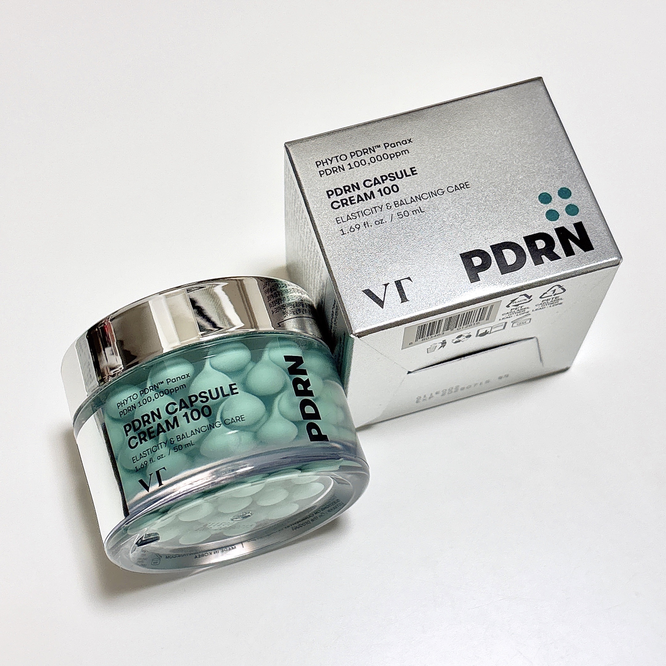 안녕하세요~ 엠입니다!!
こんにちは！えむです☺︎

今回はVTのPDRN カプセルクリーム 100をご紹介します！

見た目が不思議で、気になっていたので購入してみました☺️

小さい玉ねぎ型のものが粒粒していて面白いですよね！

小さ