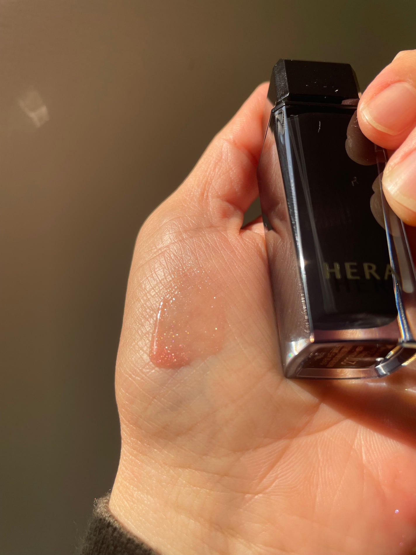 センシュアルヌードグロス/HERA/リップグロスを使ったクチコミ(5枚目)