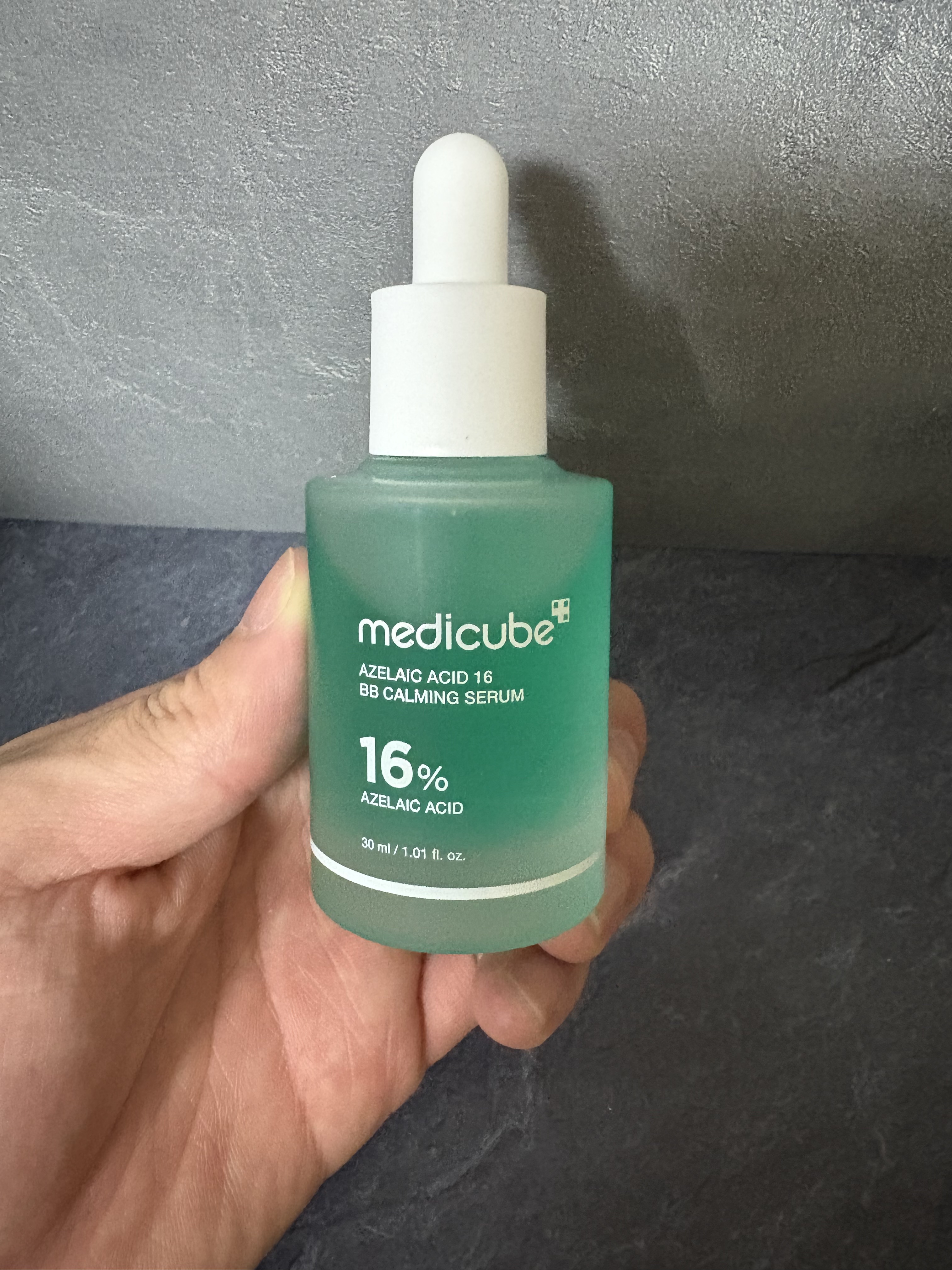 アゼライン酸16BBスージングセラム 30ml/MEDICUBE/美容液を使ったクチコミ（1枚目）