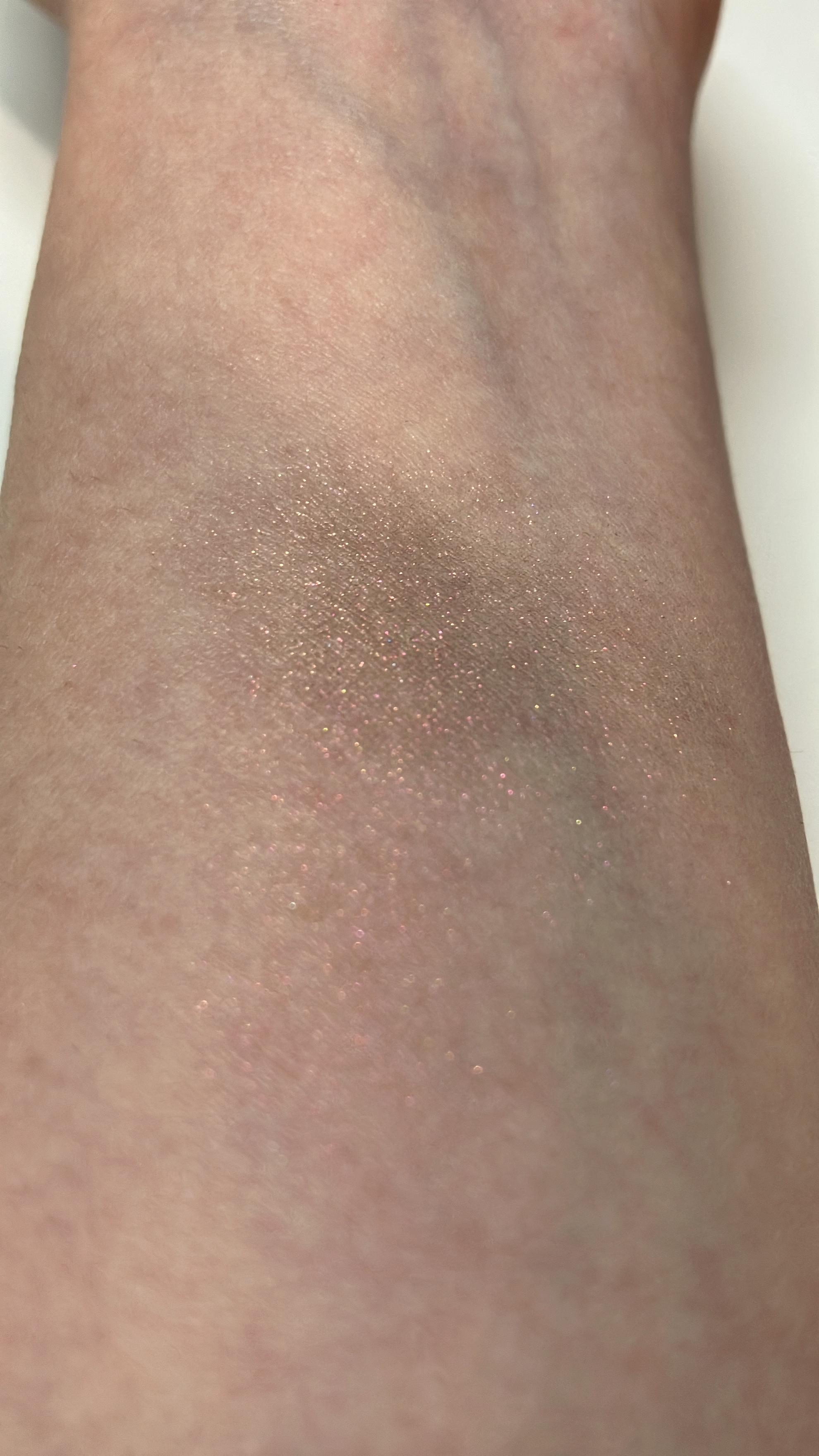 アイシャドウ シェードシフト クローム/M・A・C/単色アイシャドウを使ったクチコミ（2枚目）