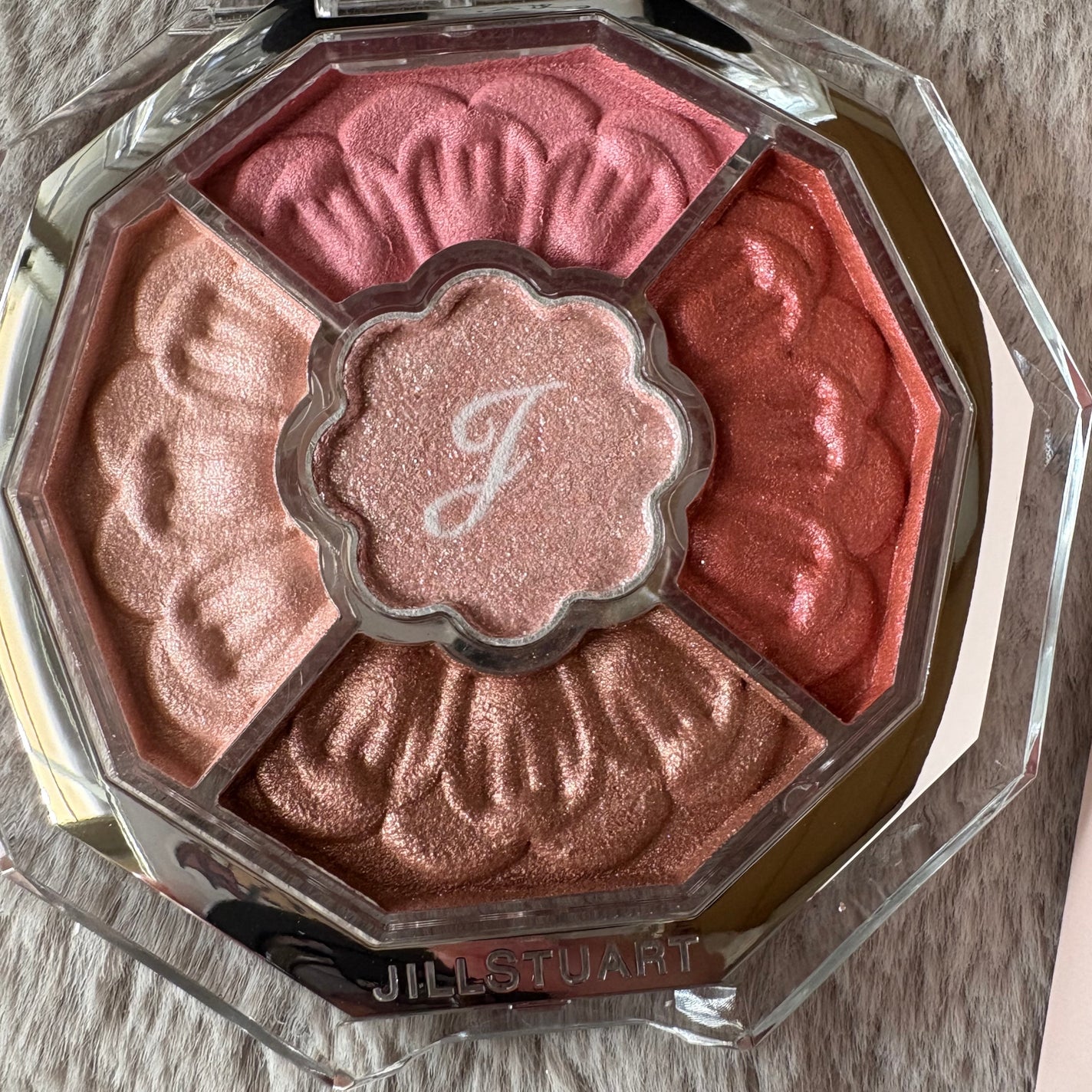 ジルスチュアート ブルームクチュール アイズ ジュエルドブーケ/JILL STUART/アイシャドウパレットを使ったクチコミ(2枚目)