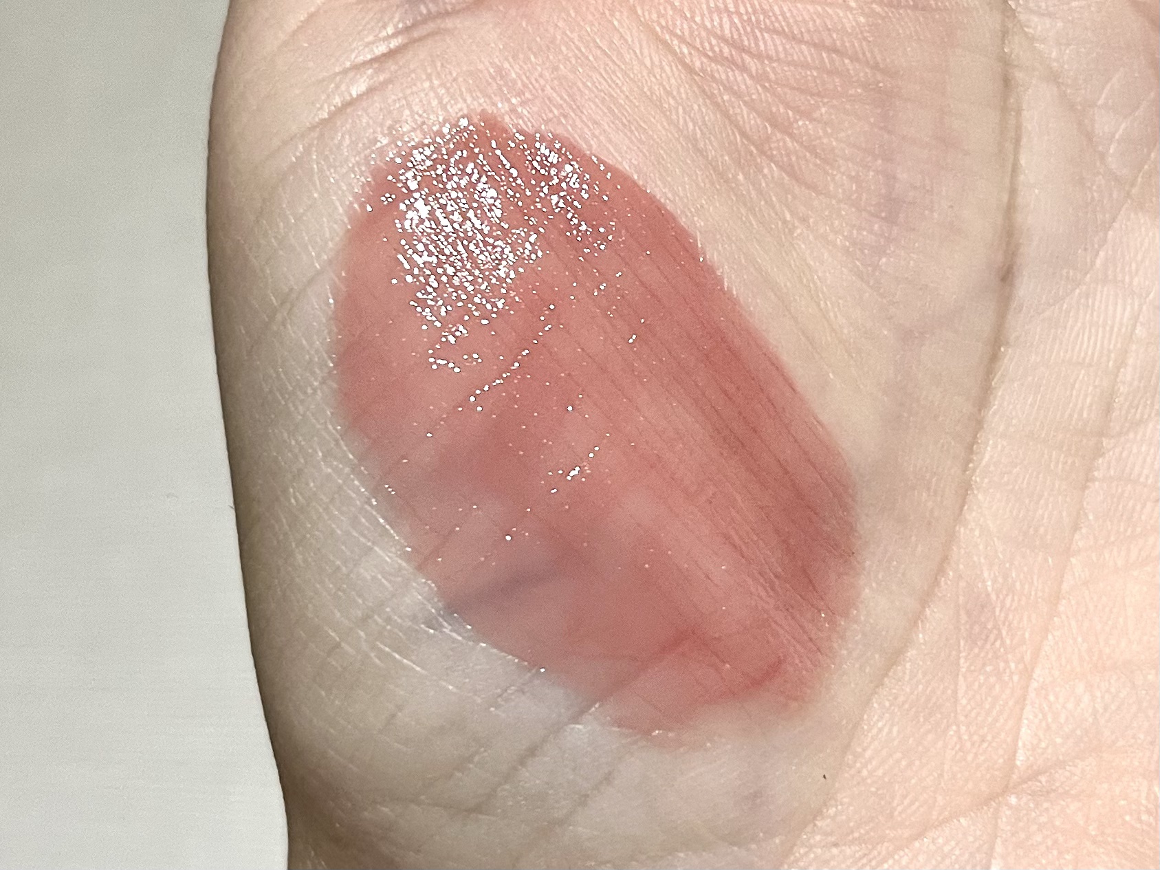 リップラッカー　ブルーミングガーランド/JILL STUART/口紅を使ったクチコミ（3枚目）