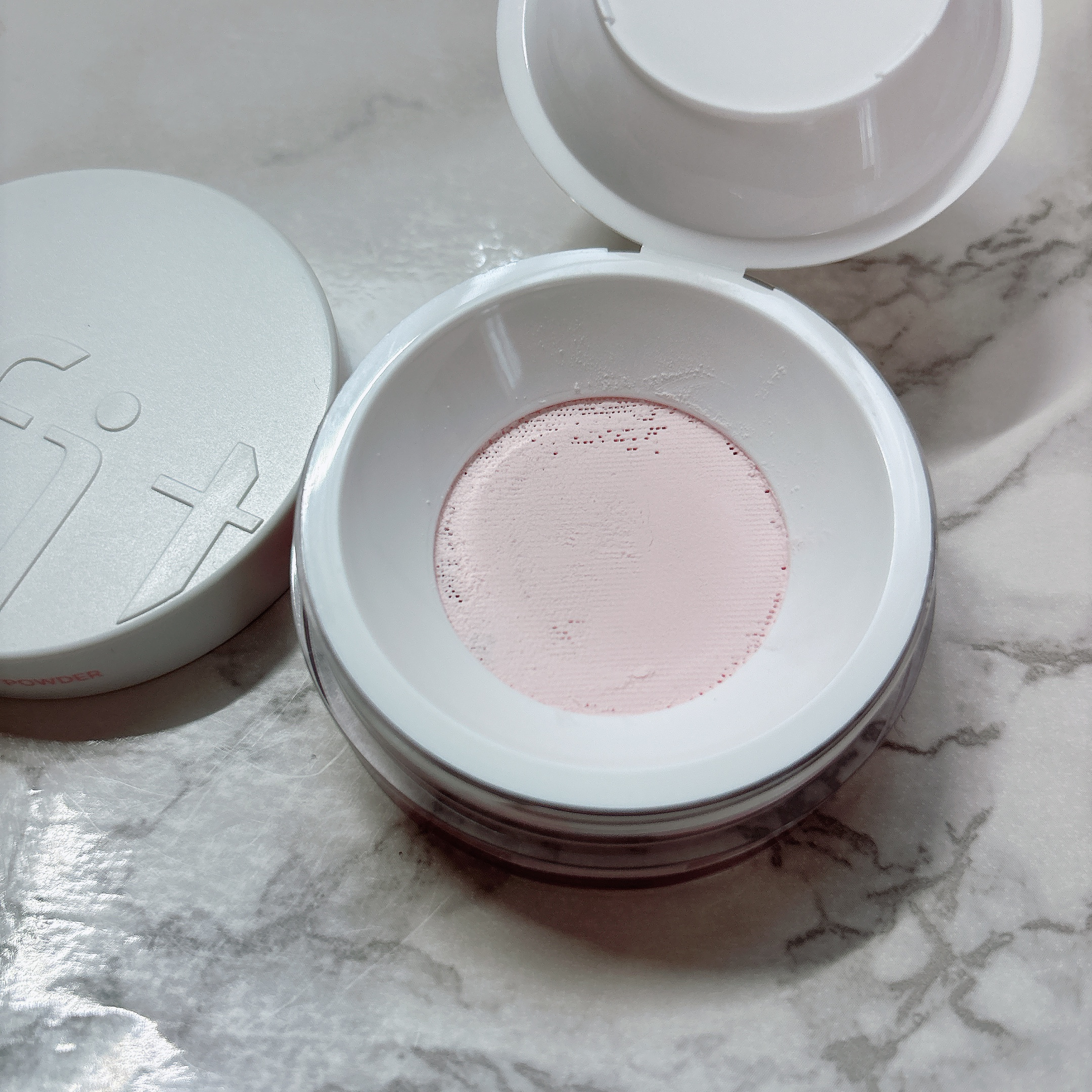 トランスルーセントセットフィニッシングパウダー/TFIT/ルースパウダーを使ったクチコミ（3枚目）