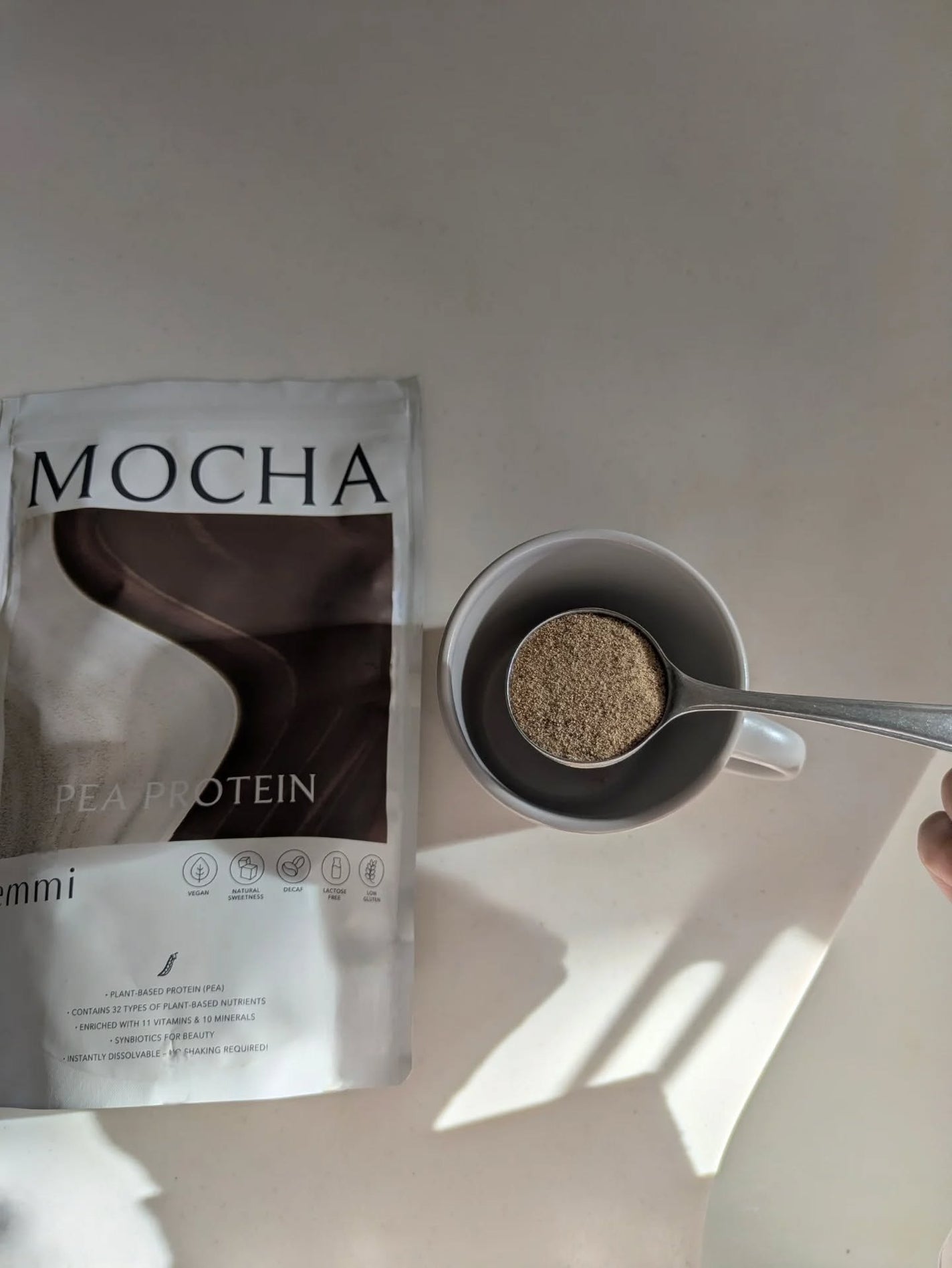 yuki on LIPS 「**たりない私、なりたい私。emmiPEAPROTEIN @e..」(1枚目)