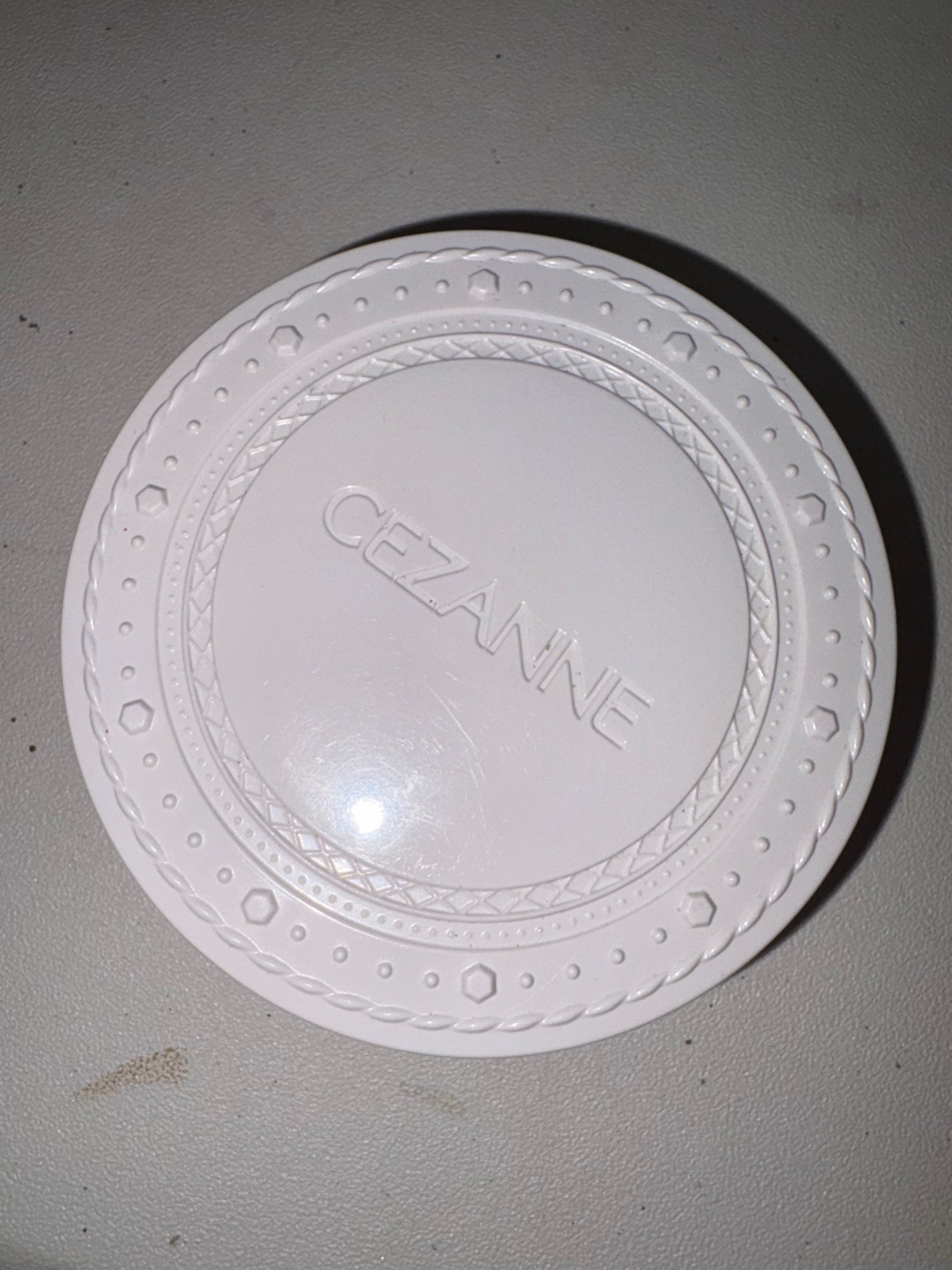 UVクリアフェイスパウダー/CEZANNE/プレストパウダーを使ったクチコミ(1枚目)