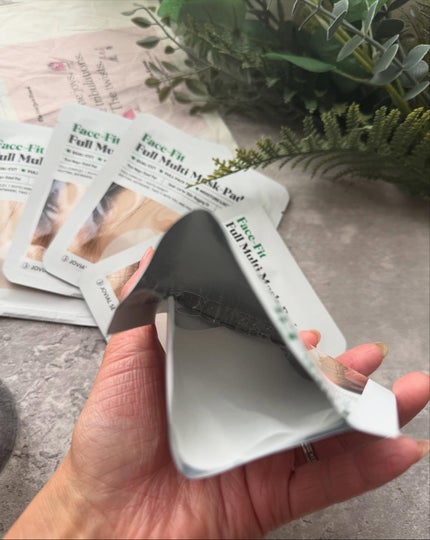 arisya08 on LIPS 「jovialフェイスフィットマルチマスクパッド🤍大判サイズ(..」(2枚目)