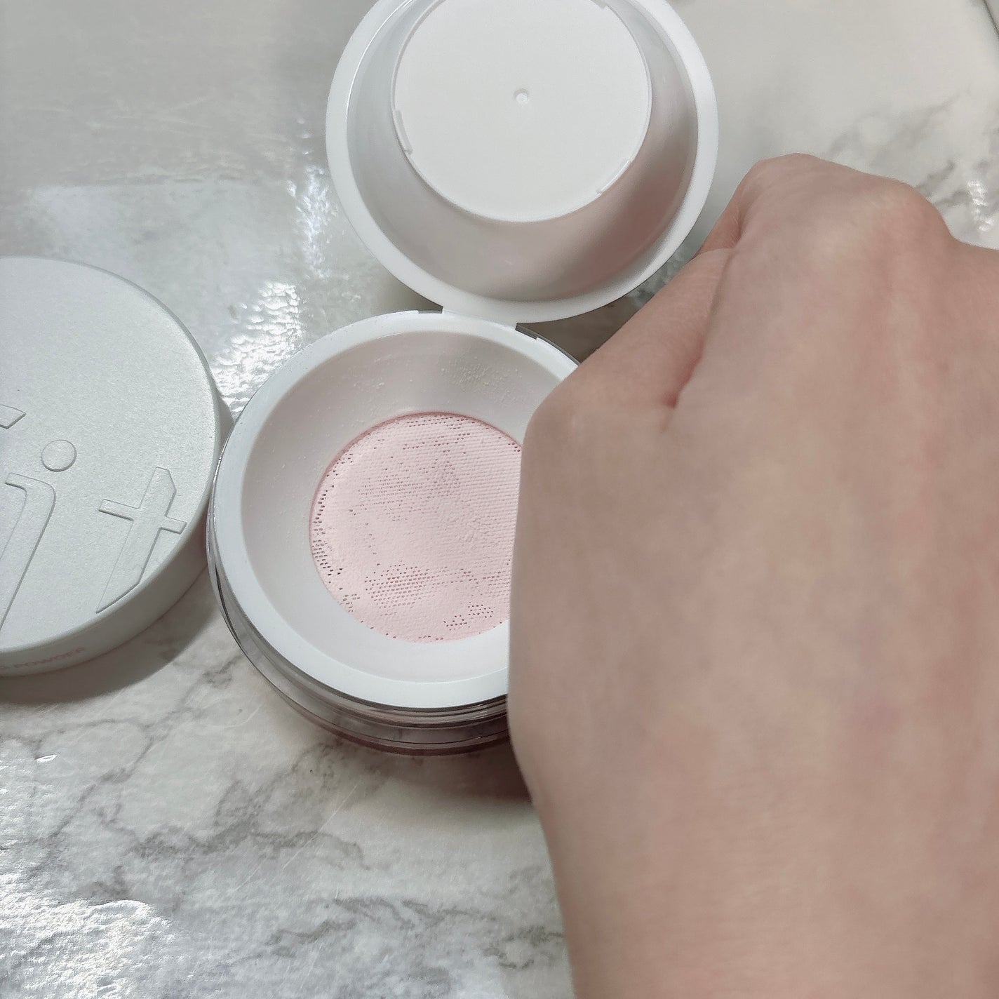 トランスルーセントセットフィニッシングパウダー/TFIT/ルースパウダーを使ったクチコミ(7枚目)