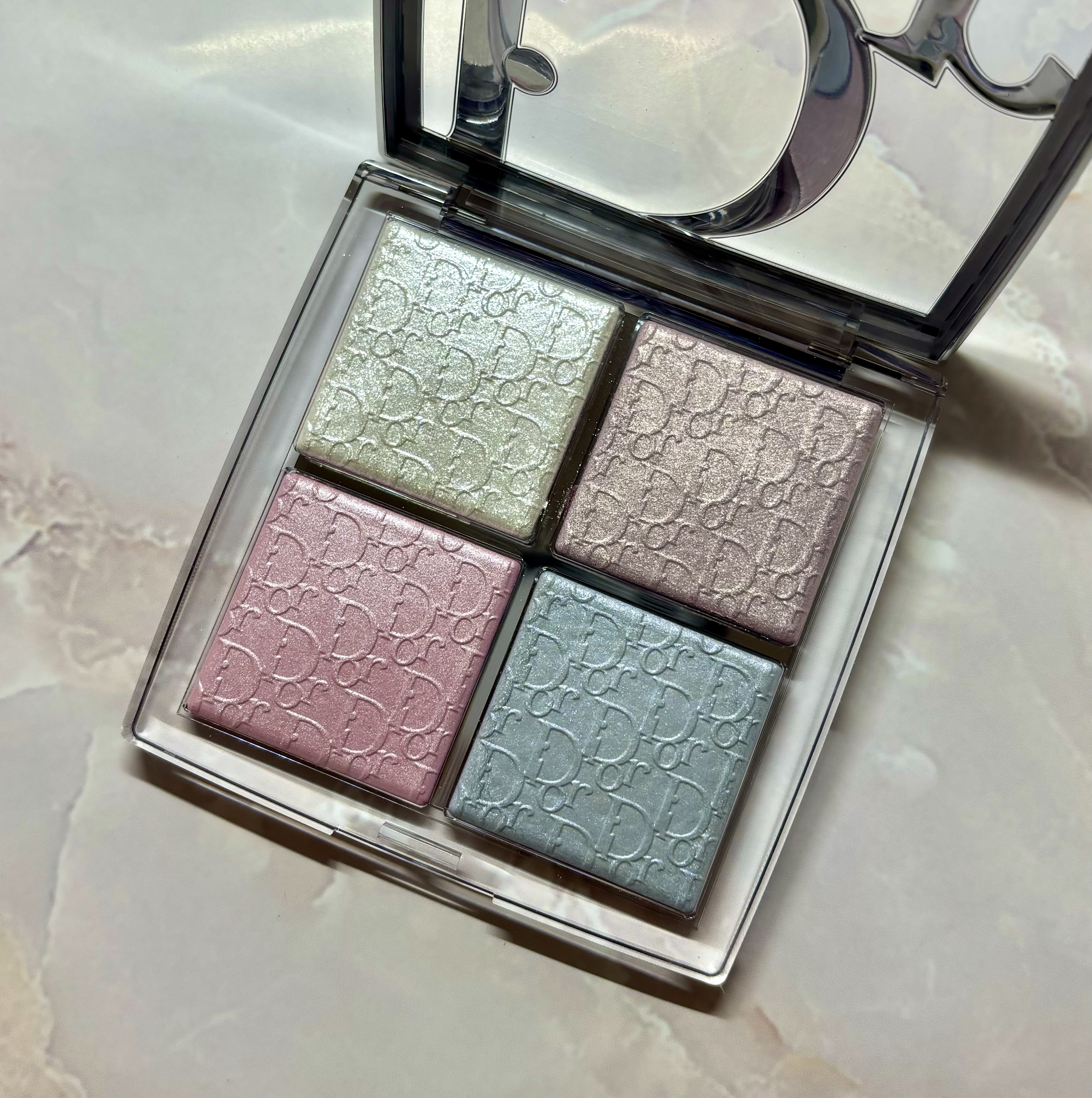 バックステージ グロウ マキシマイザー パレット/Dior/ハイライトを使ったクチコミ（2枚目）