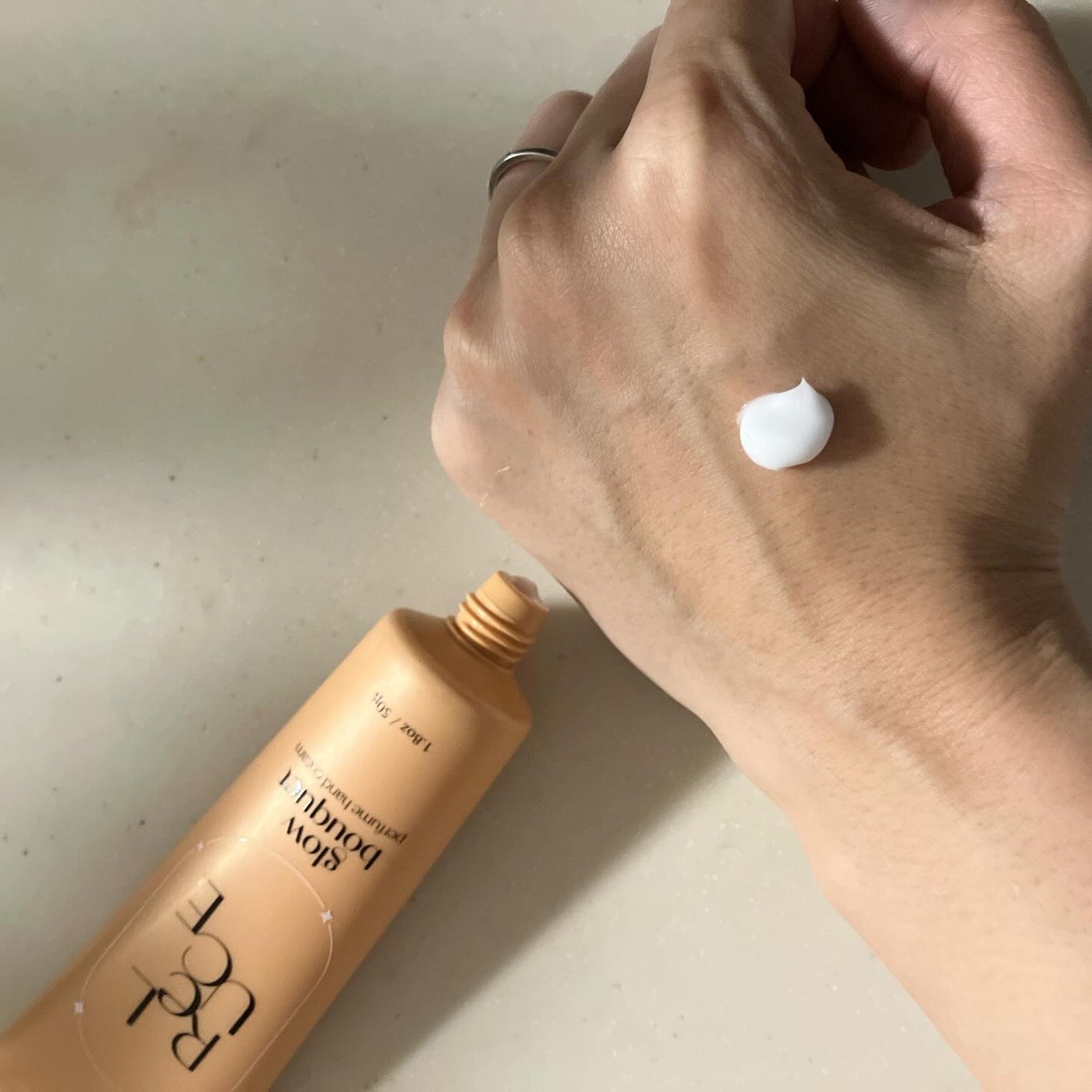 パフュームハンドクリーム グロウブーケ/ReLUCE/ハンドクリームを使ったクチコミ(2枚目)