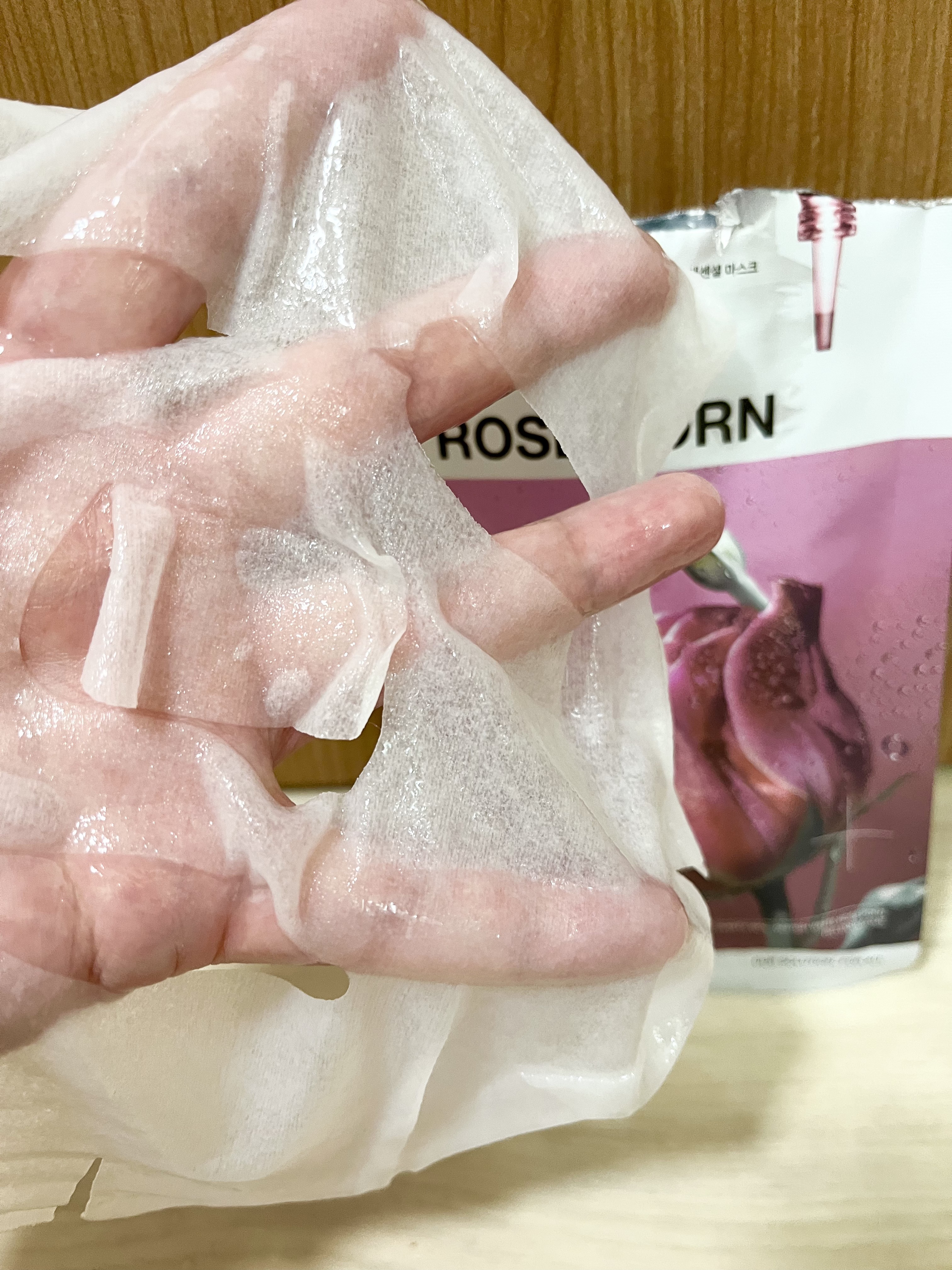 ローゼPDRNエッセンシャルマスクヘルシーグロウ/MEDIHEAL/シートマスク・パックを使ったクチコミ（2枚目）