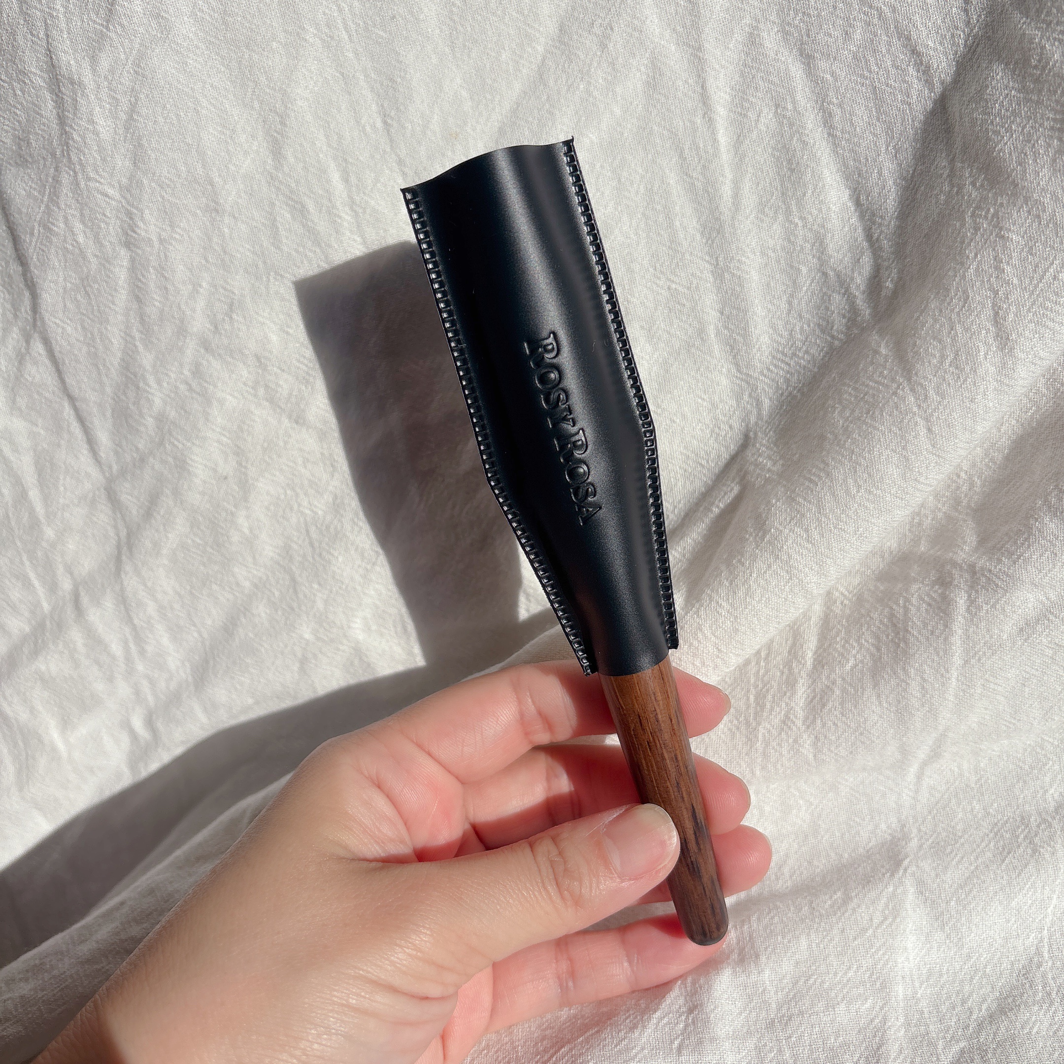 パウダーブラシEX〈アングルド〉/ロージーローザ/メイクブラシを使ったクチコミ（2枚目）