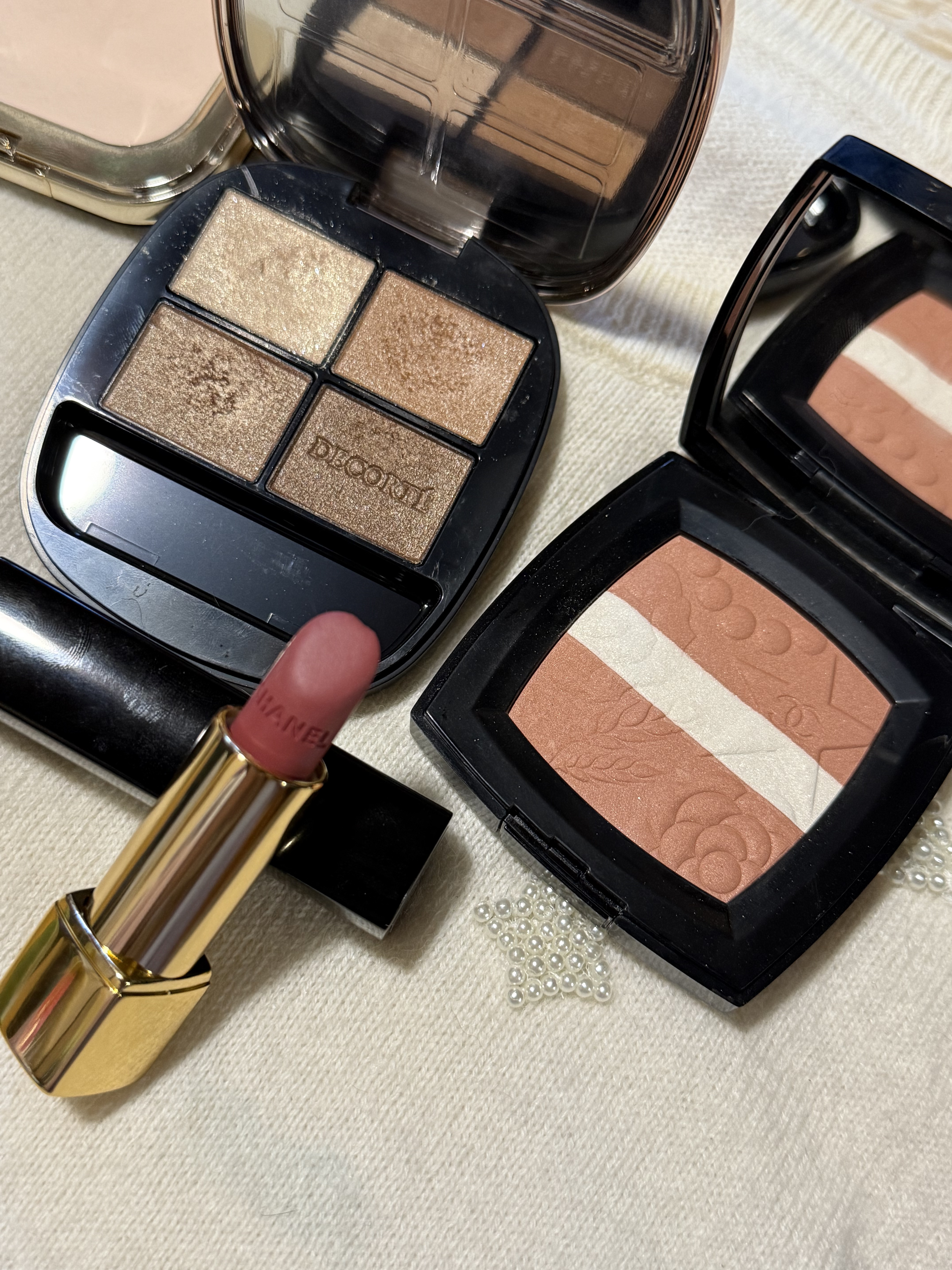 スキンシャドウ デザイニング パレット/DECORTÉ/アイシャドウパレットを使ったクチコミ（2枚目）