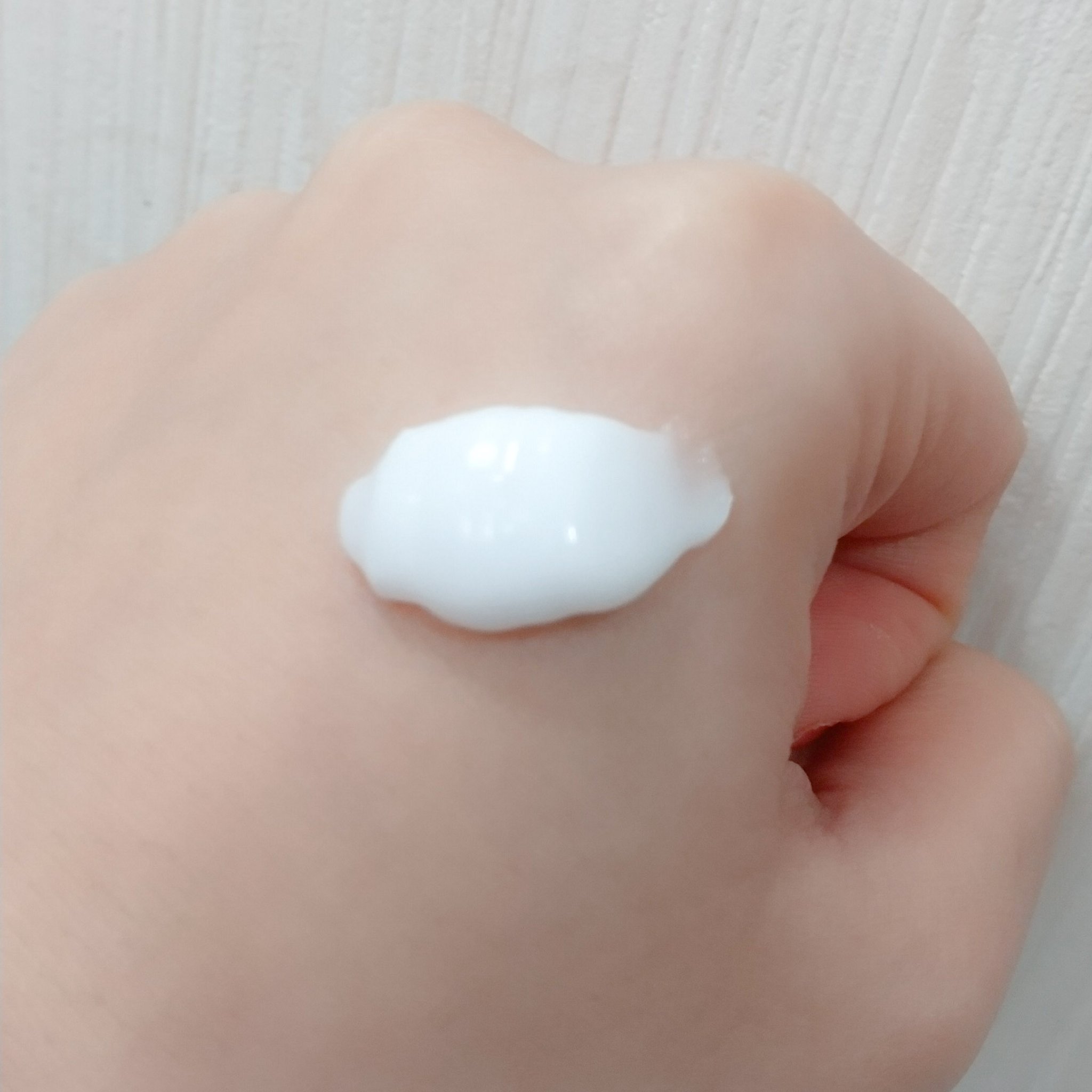 ノルウェー フォーミュラ インテンスリペア ボディ エマルジョン/Neutrogena/ボディローションを使ったクチコミ（3枚目）