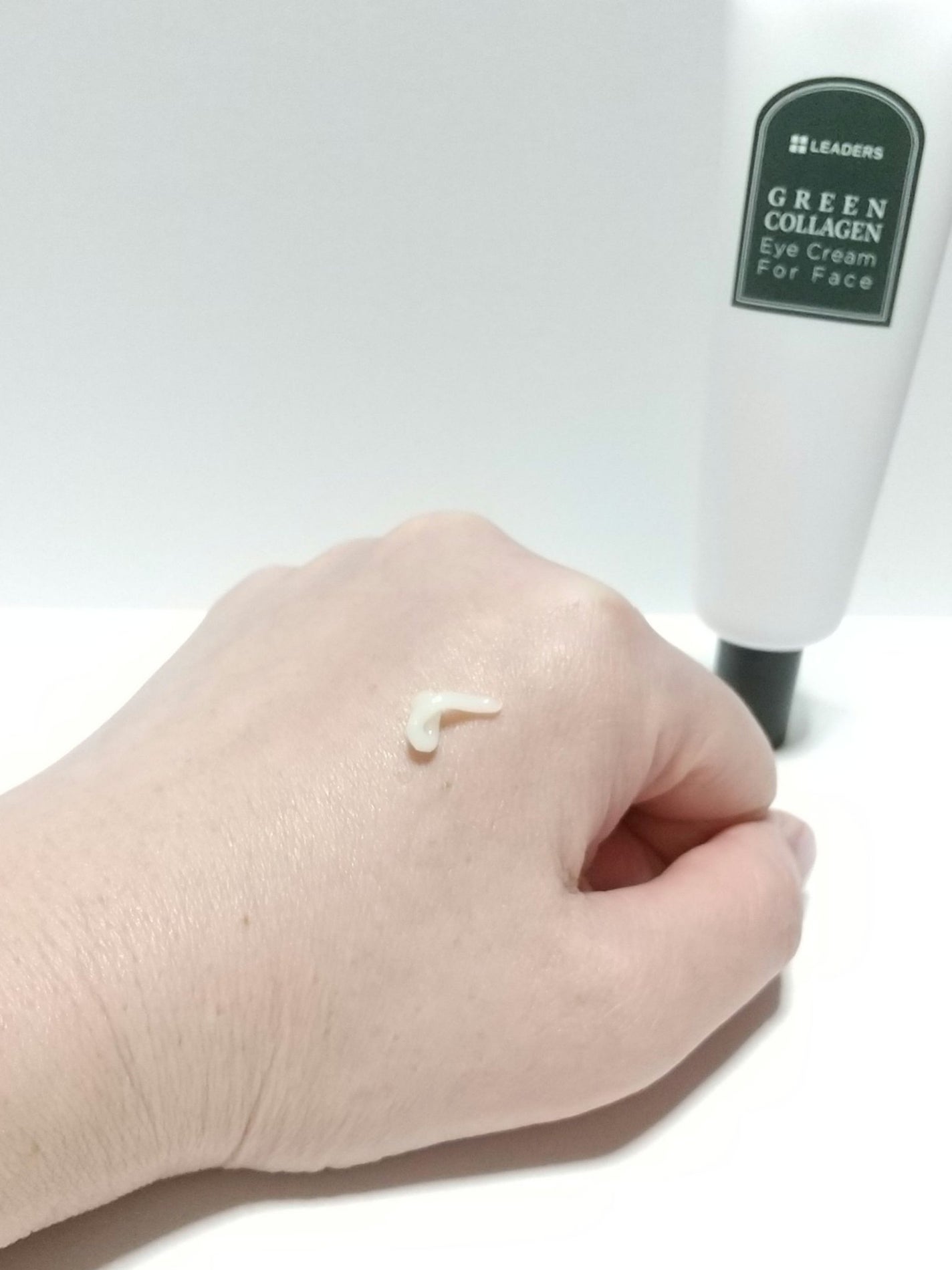 グリーンコラーゲンアイクリーム フォーフェイス/LEADERS/アイケア・アイクリームを使ったクチコミ(2枚目)