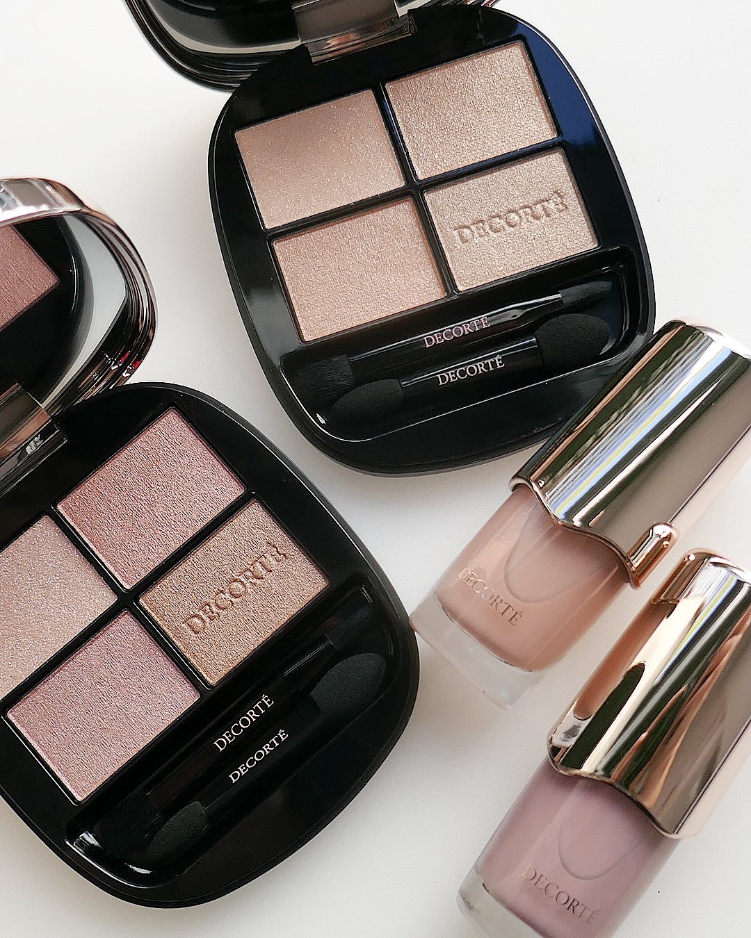 コスメデコルテ スキニフィック ネイルラッカー/DECORTÉ/マニキュアを使ったクチコミ（1枚目）