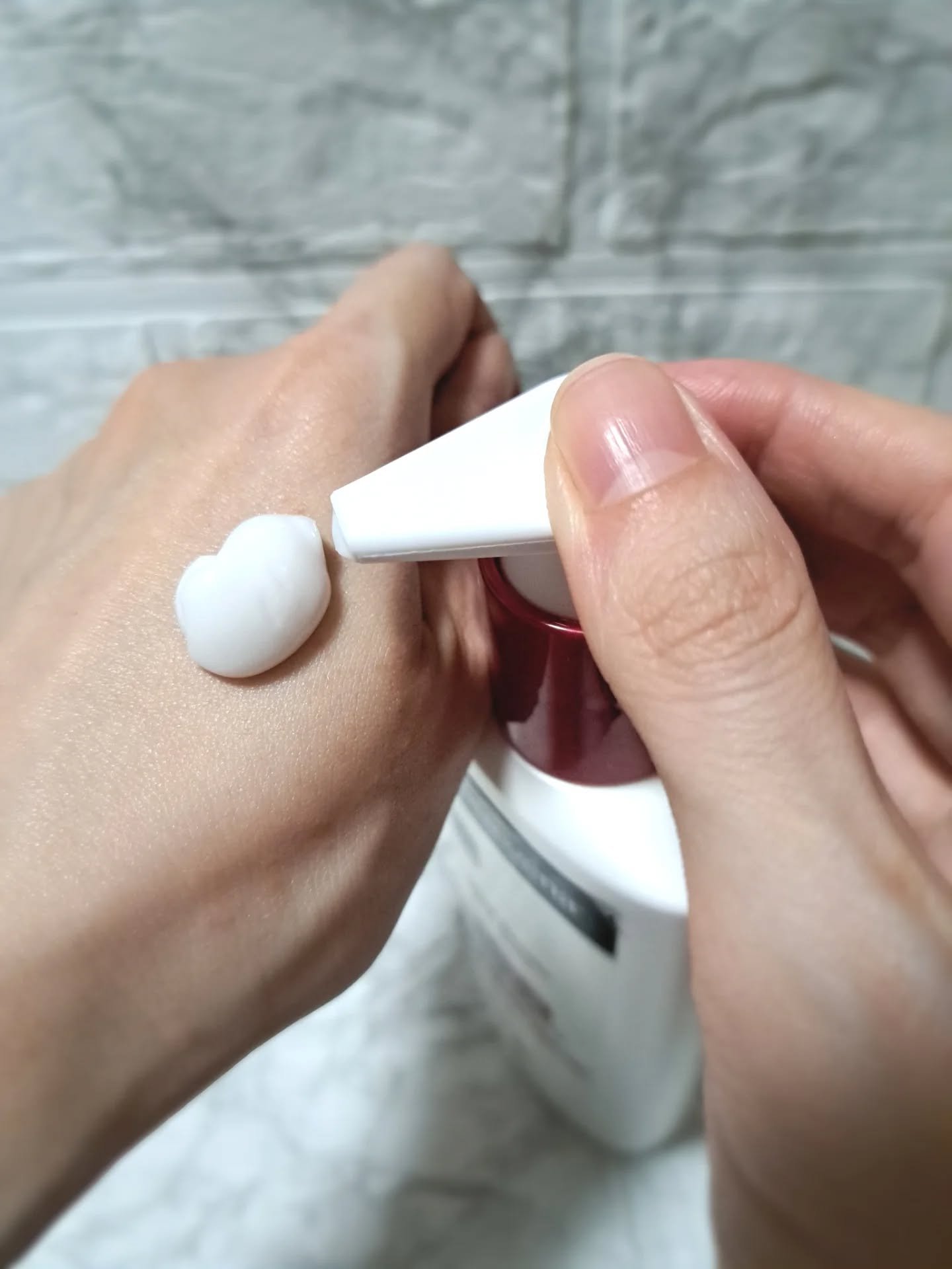 ノルウェー フォーミュラ インテンスリペア ボディ エマルジョン/Neutrogena/ボディローションを使ったクチコミ（3枚目）