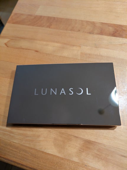 ルナソル アイカラーレーション スペシャルエディション/LUNASOL/アイシャドウパレットを使ったクチコミ(3枚目)