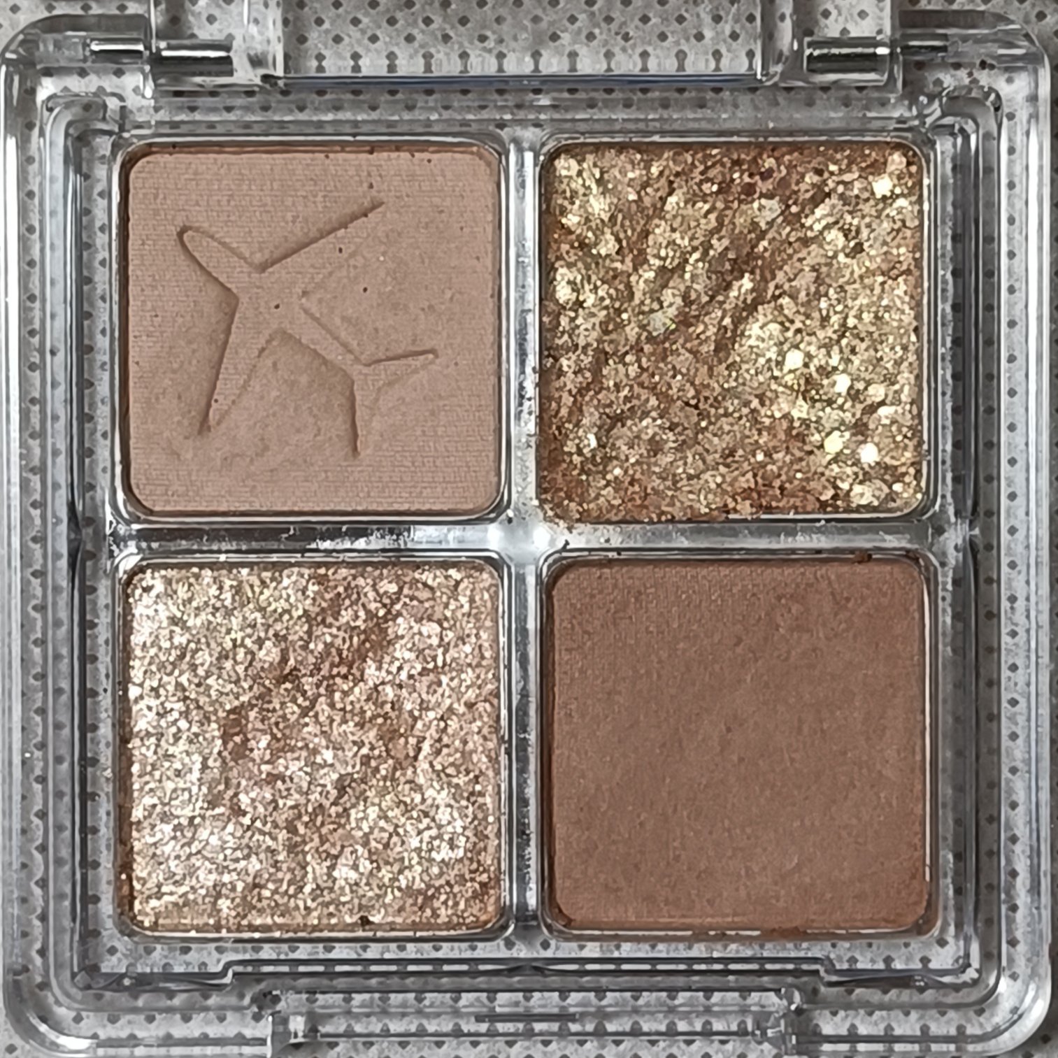 クーピー柄 フェイスアップパウダー/ステーショナリーコスメ/プレストパウダーを使ったクチコミ（3枚目）