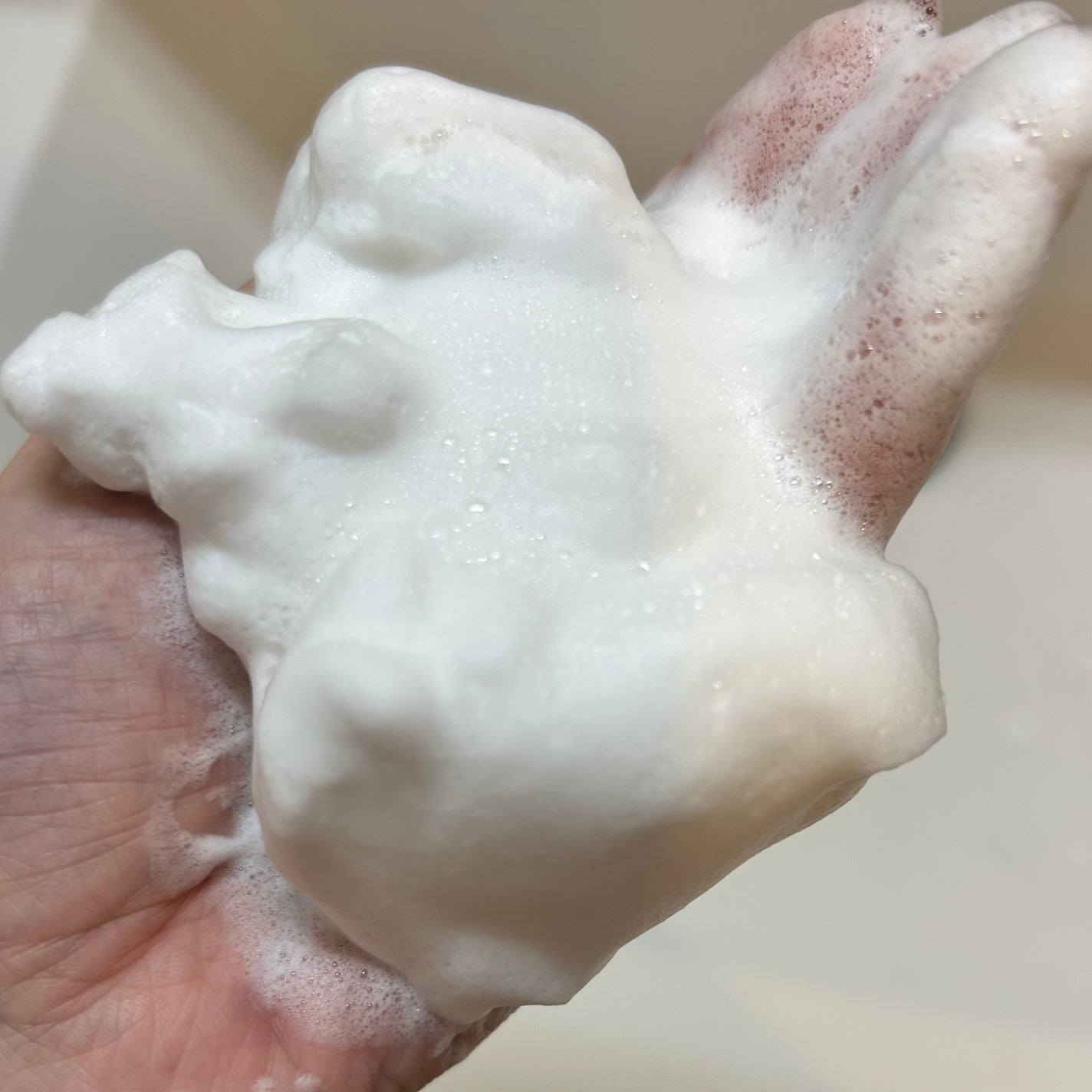 センカ プレミアムパーフェクトホイップクリア (医薬部外品)/SENKA(専科)/洗顔フォームを使ったクチコミ(4枚目)