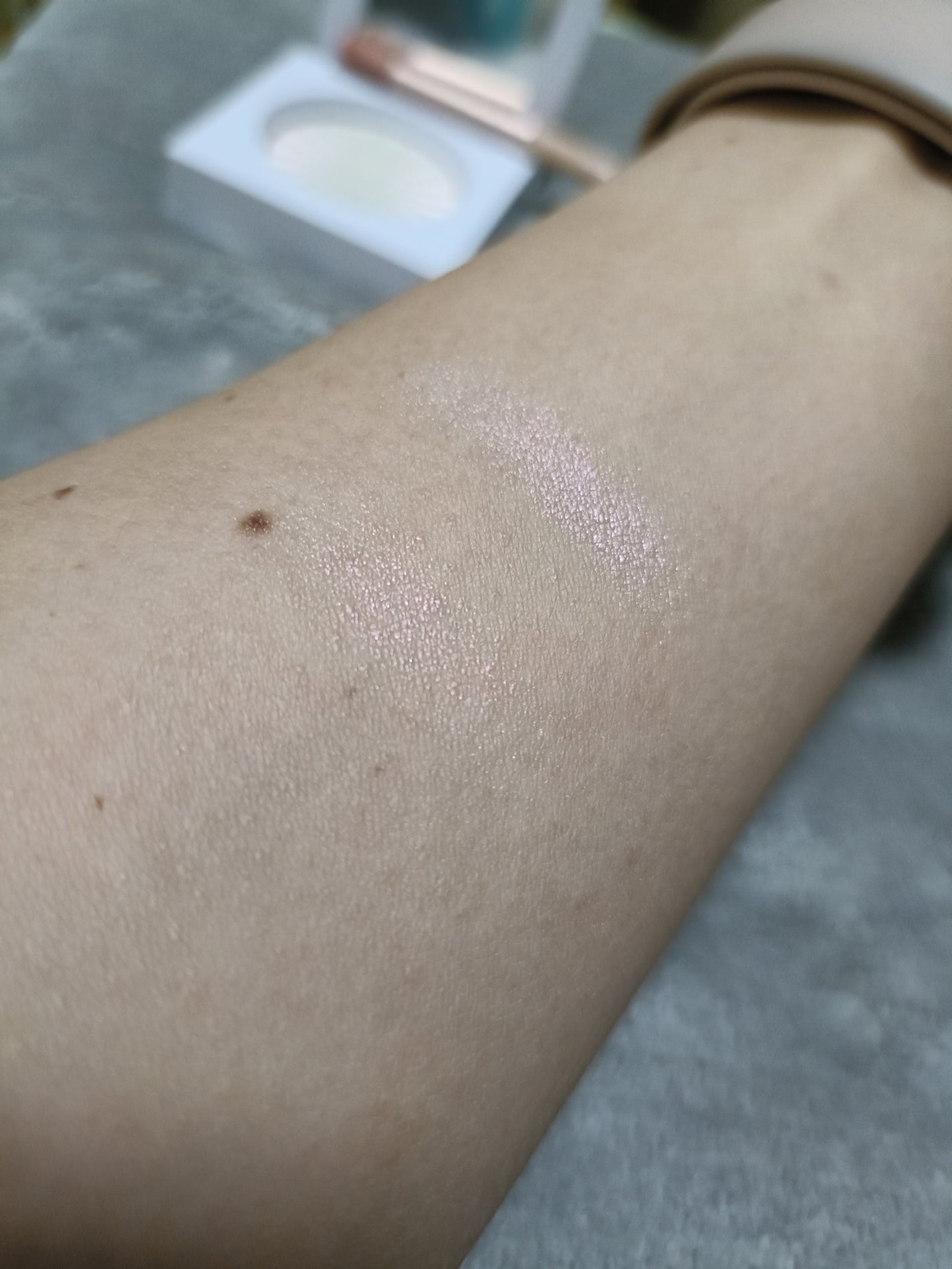 ゆうみnekolover on LIPS 「【使った商品】Highlighter(オフラミニハイライター)..」(5枚目)