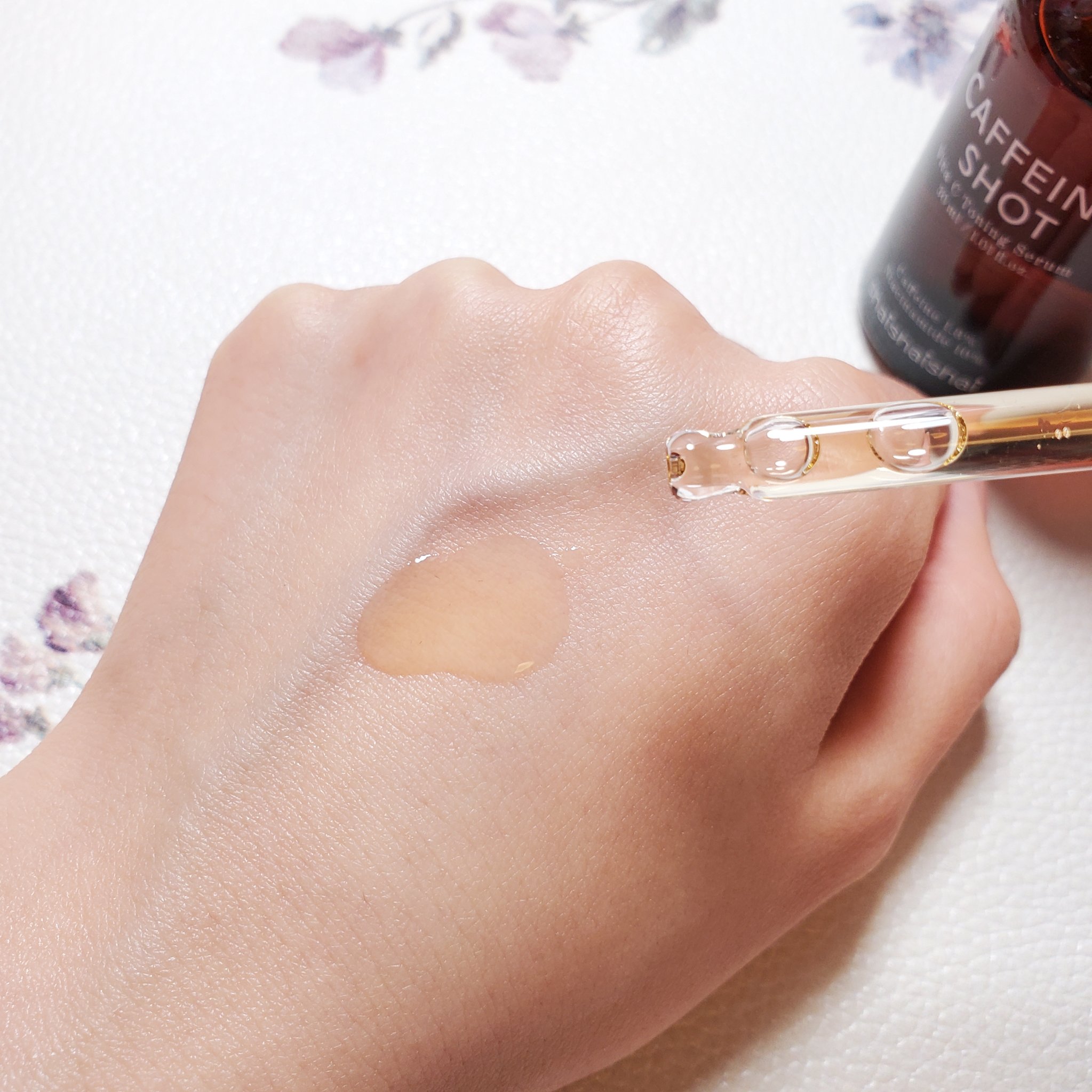 カフェインショット ビタC トーニングセラム/shaishaishai/美容液を使ったクチコミ（3枚目）