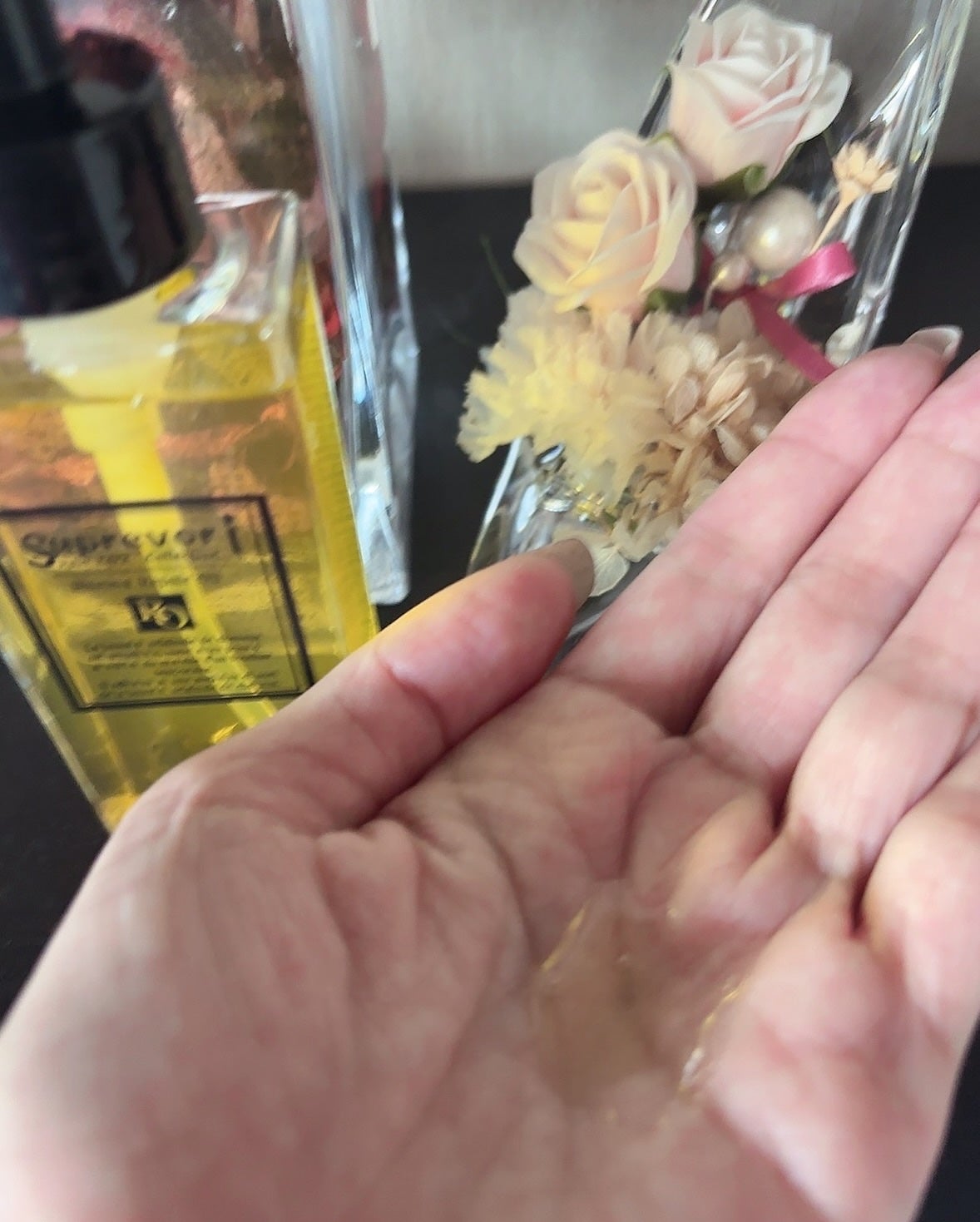 mochi ♡ →フォロバ on LIPS 「髪質改善ヘアオイル♪毛髪エイジングケア配合でまとまりのある髪へ..」(2枚目)