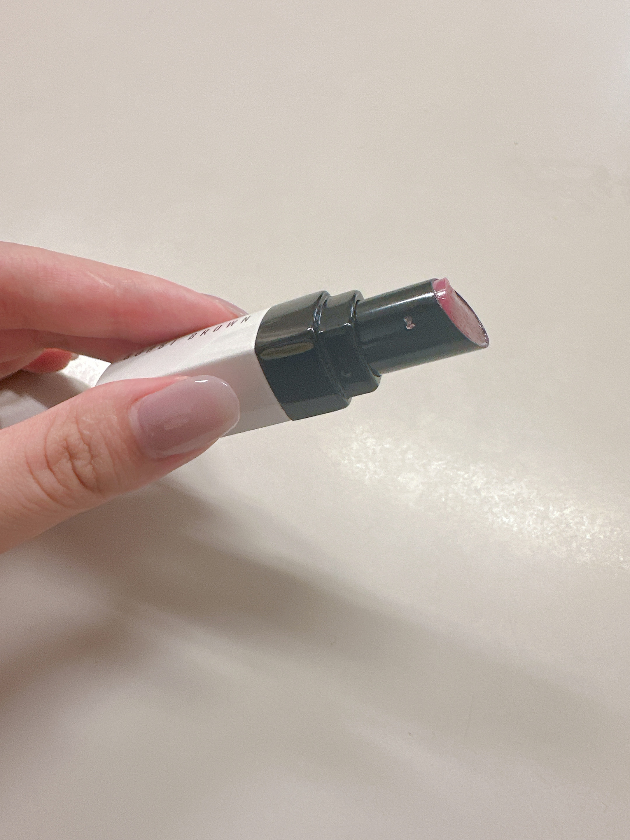 エクストラ リップ ティント 619 ベアラズベリー/BOBBI BROWN/リップティントを使ったクチコミ（2枚目）