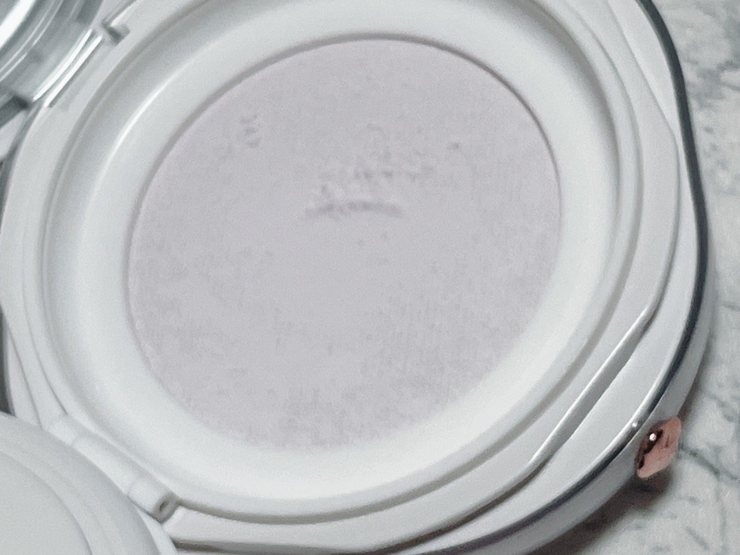 玉養桃花 ルースパウダー/花西子/ルースパウダーを使ったクチコミ（3枚目）