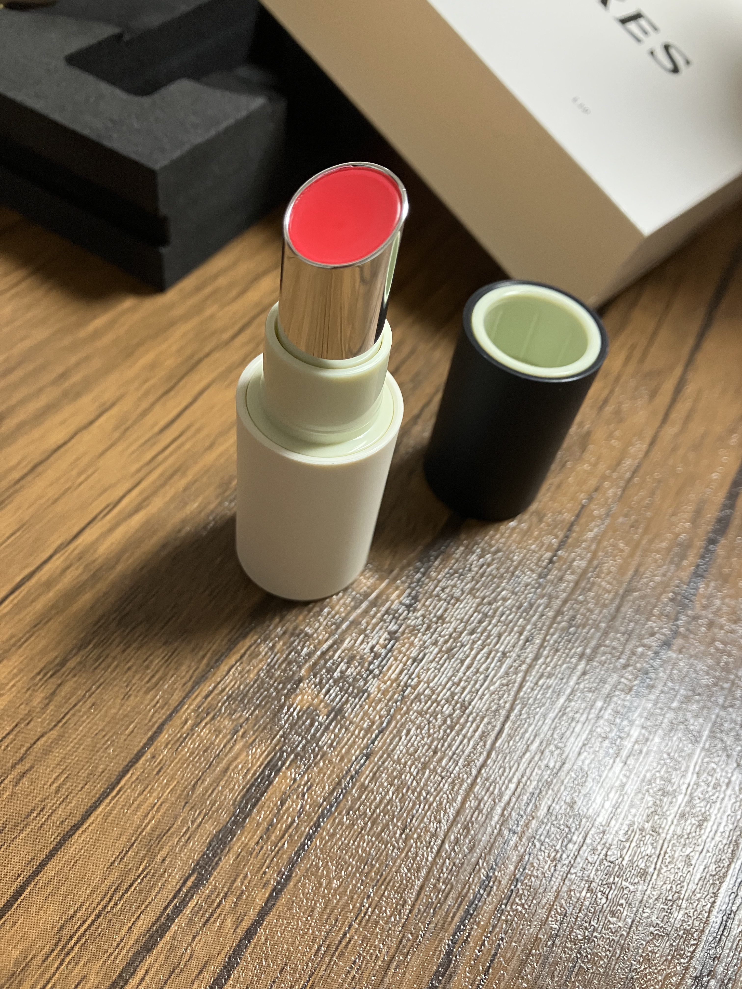 ザ リップ ネオ アニマ/アーレス/口紅を使ったクチコミ（3枚目）