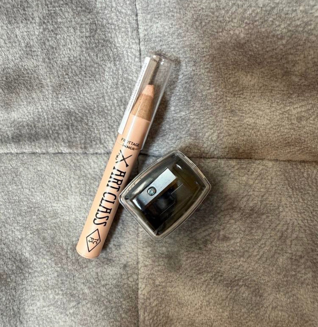 ‧₊˚ゆうな˚₊ on LIPS 「激盛れ涙袋になれる!?🩵ྀི🩵ྀིテクニックいらずで涙袋爆誕し..」(1枚目)