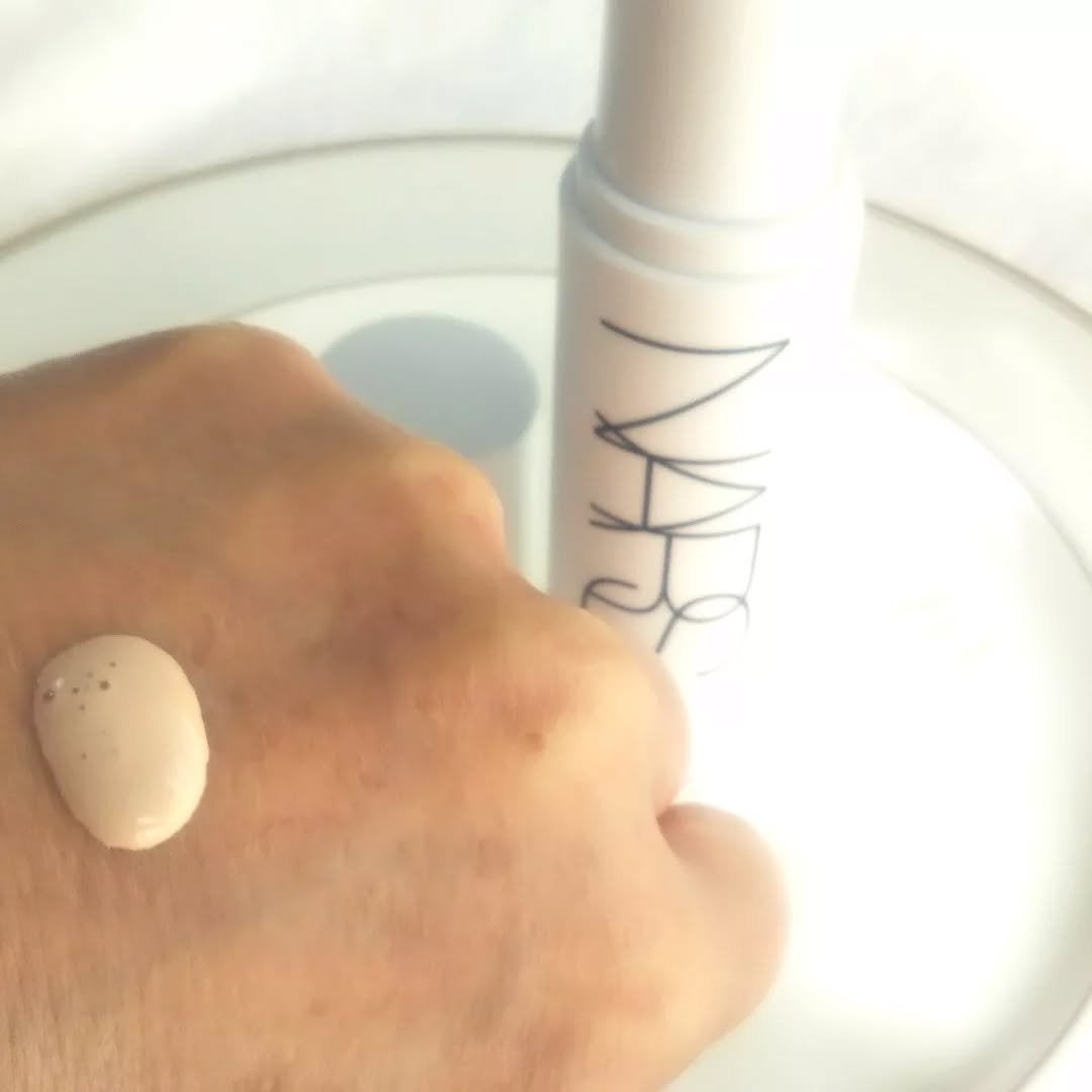 ライトリフレクティング トーンアップヴェール/NARS/化粧下地を使ったクチコミ(2枚目)