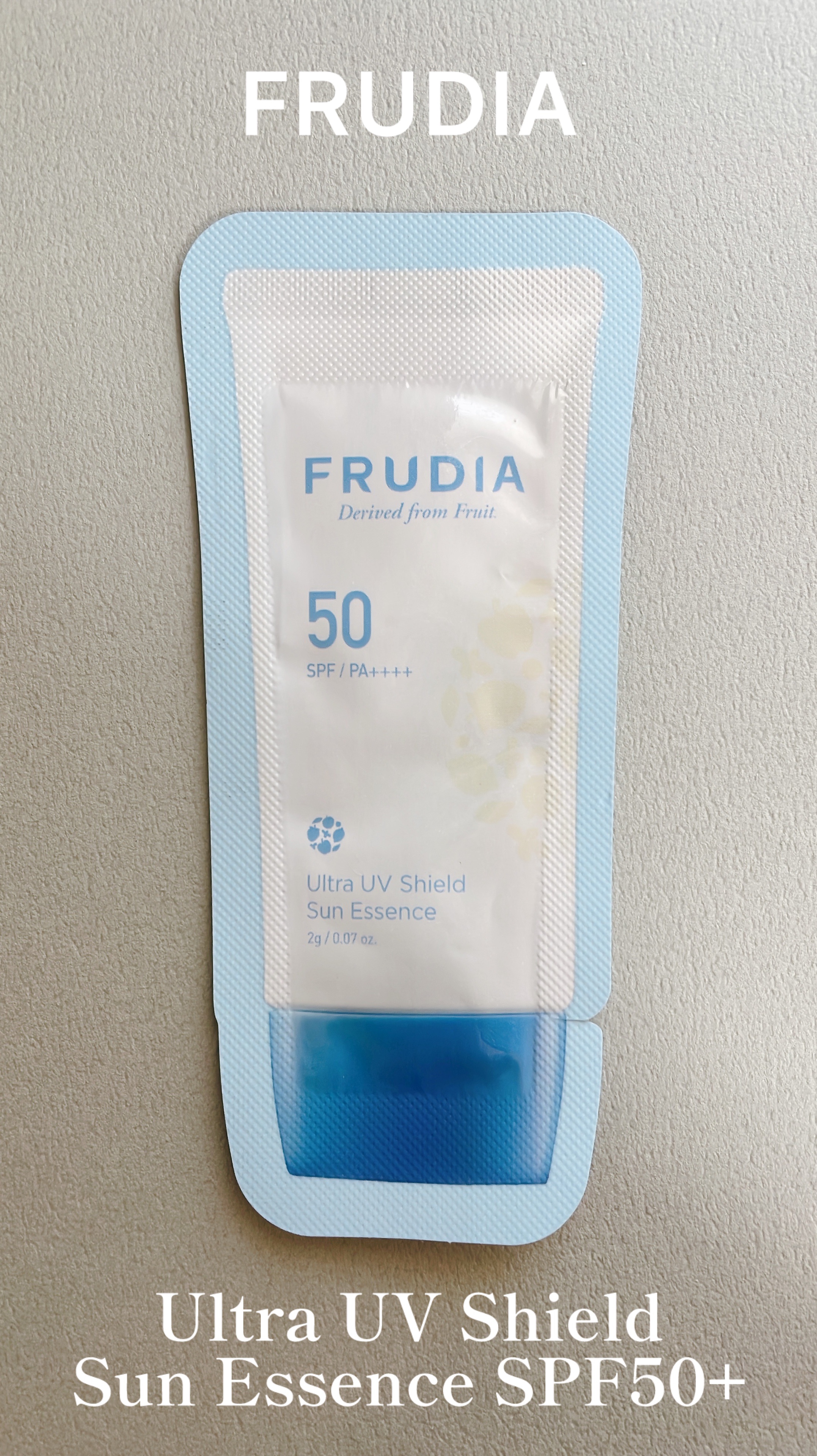いつもお世話になっております。

FRUDIA
Ultra UV Shield Sun Essence SPF50+

Cosmoprof Asiaの展示会で
サンプルをいただきました🫶🏻
リップやシートマスクで有名なブランドです
使う