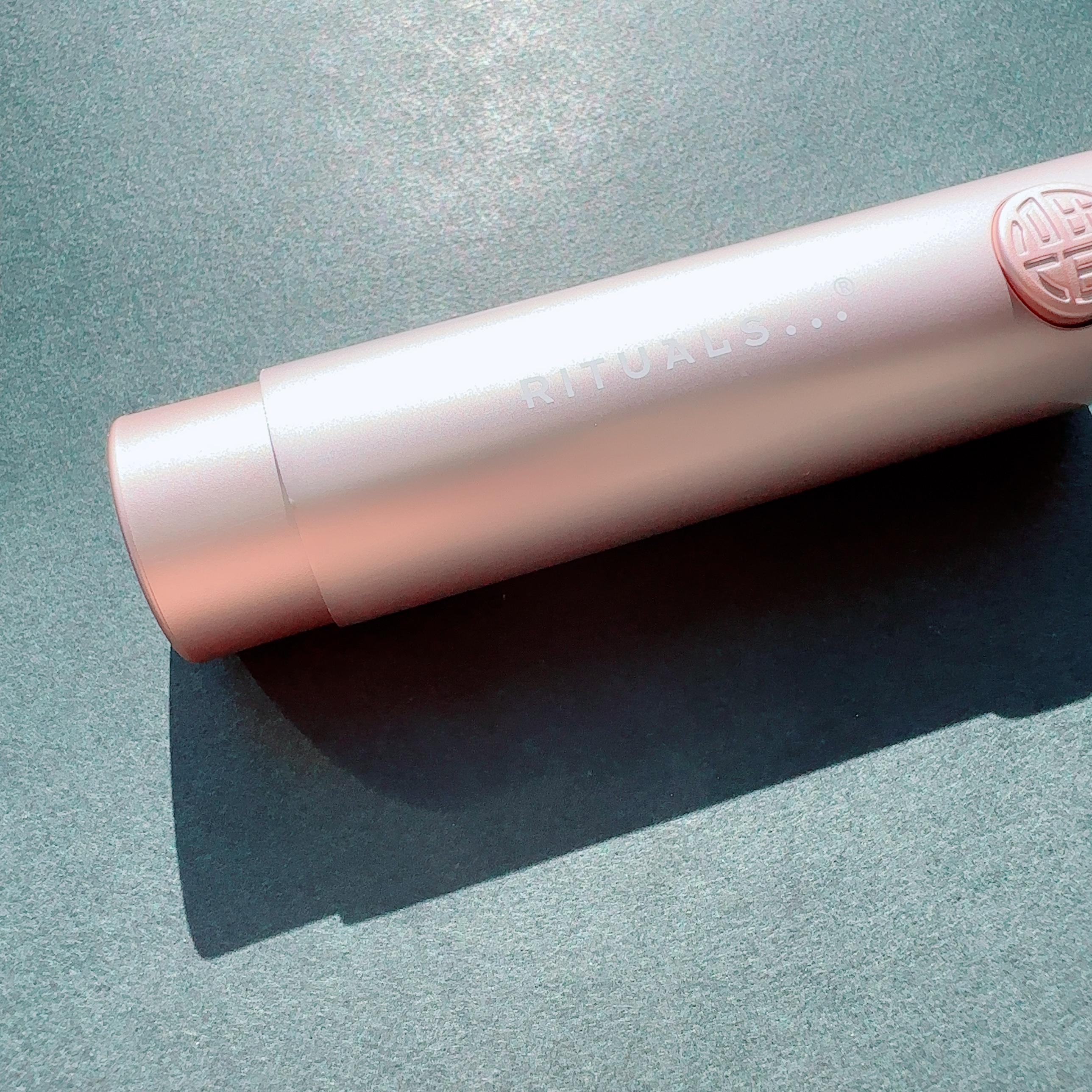 リップバーム/RITUALS/リップケアを使ったクチコミ（2枚目）